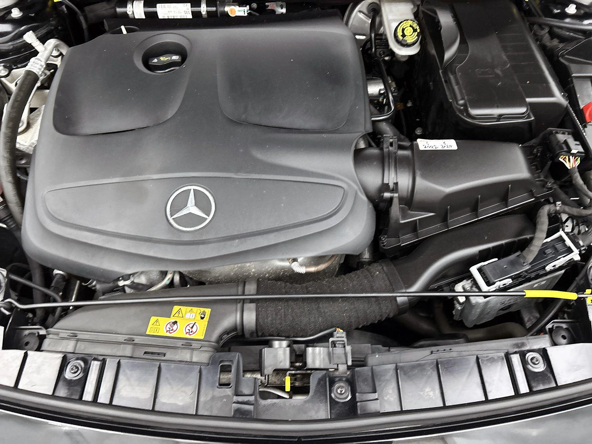 Mercedes-Benz-GLA-image-29