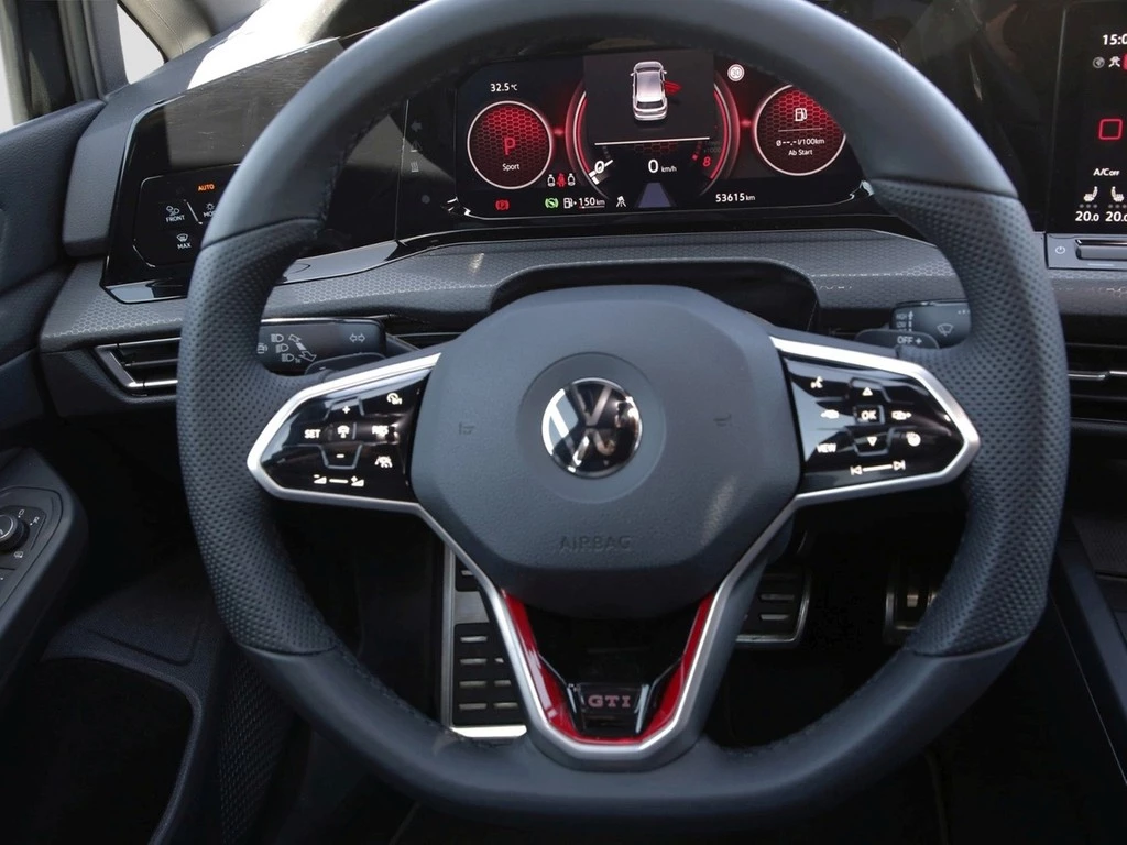 Volkswagen Golf VIII GTI 2.0 TSI DSG 17"AHK Navi+VC ACC LED RFK+PDC SHZ