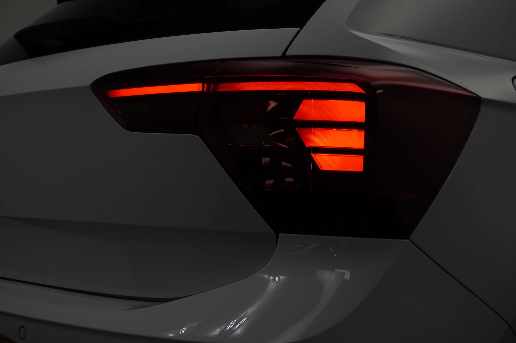 Volkswagen-Polo-image-18