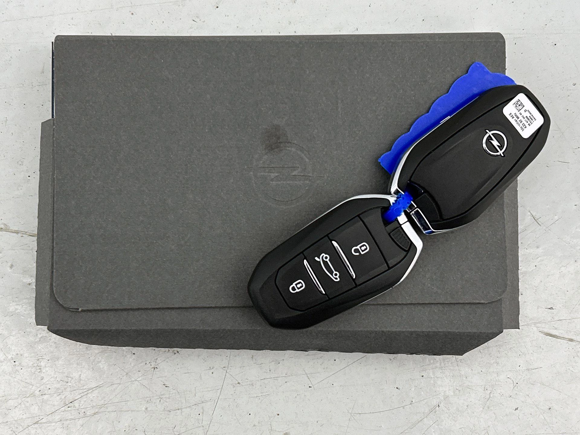 Opel Grandland 1.6 Turbo Plug-In Hybrid Business Elegance