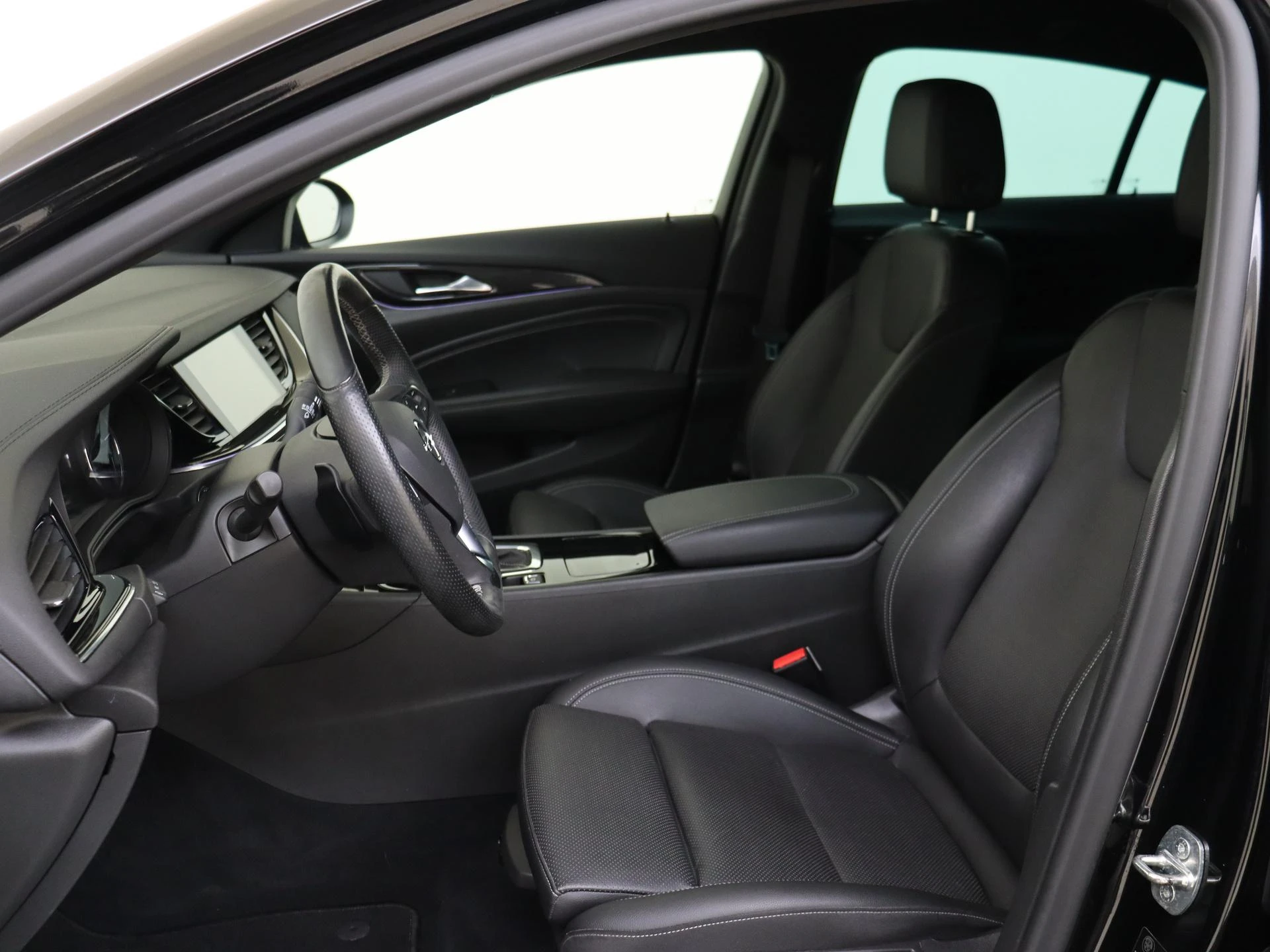 Opel-Insignia-image-14