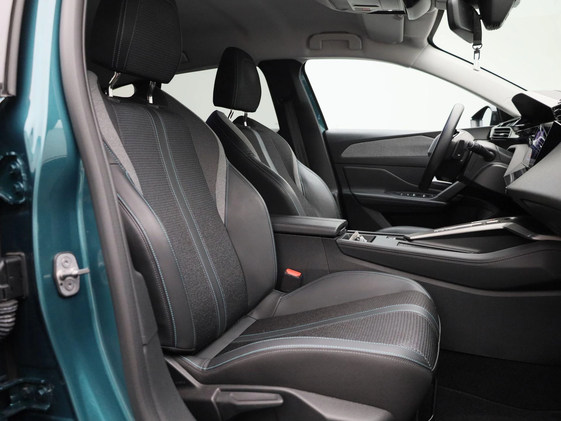 Peugeot 308 SW 1.6 Hybrid 180 S&S EAT8 Allure