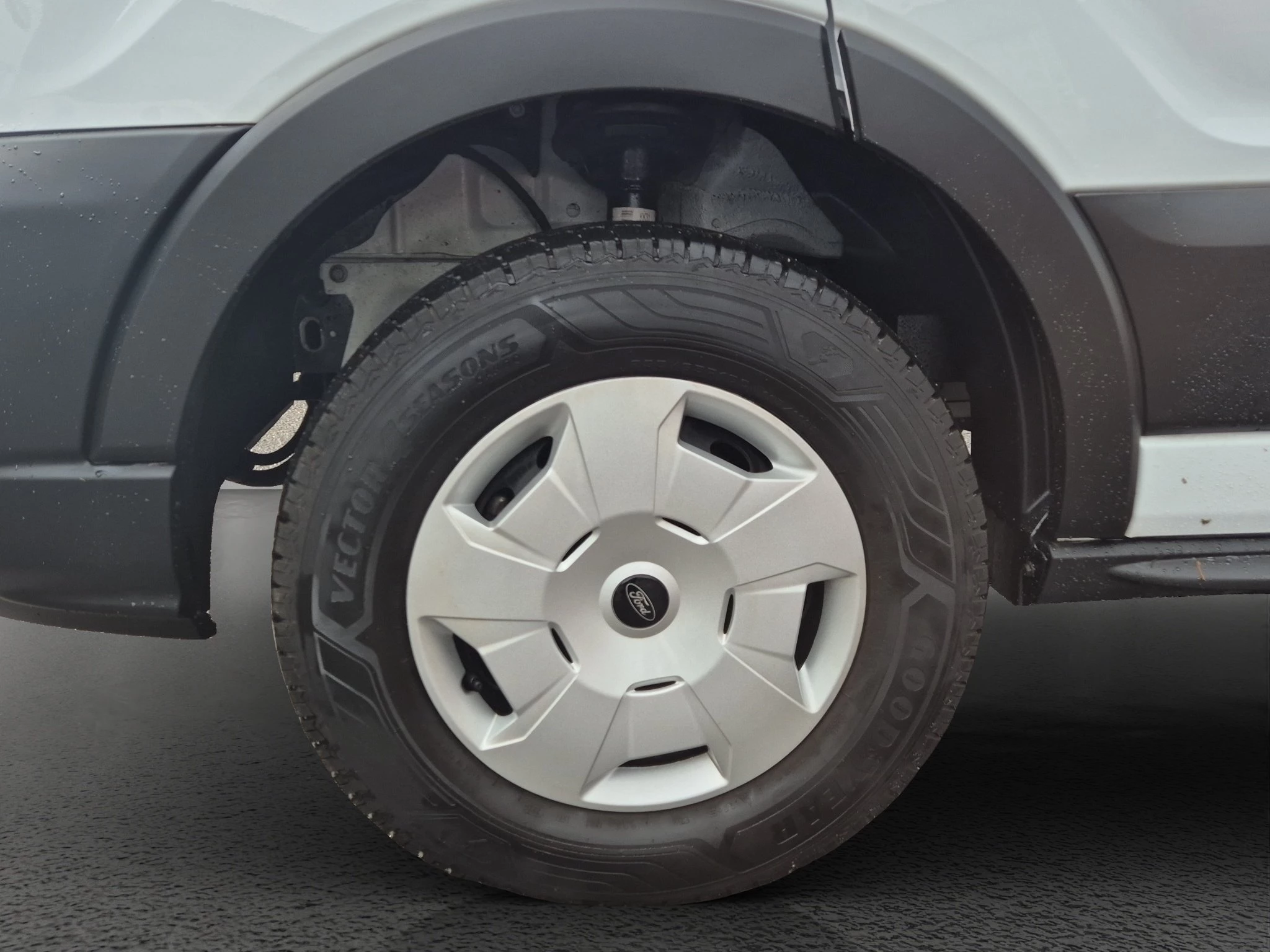 Ford-Transit-image-8