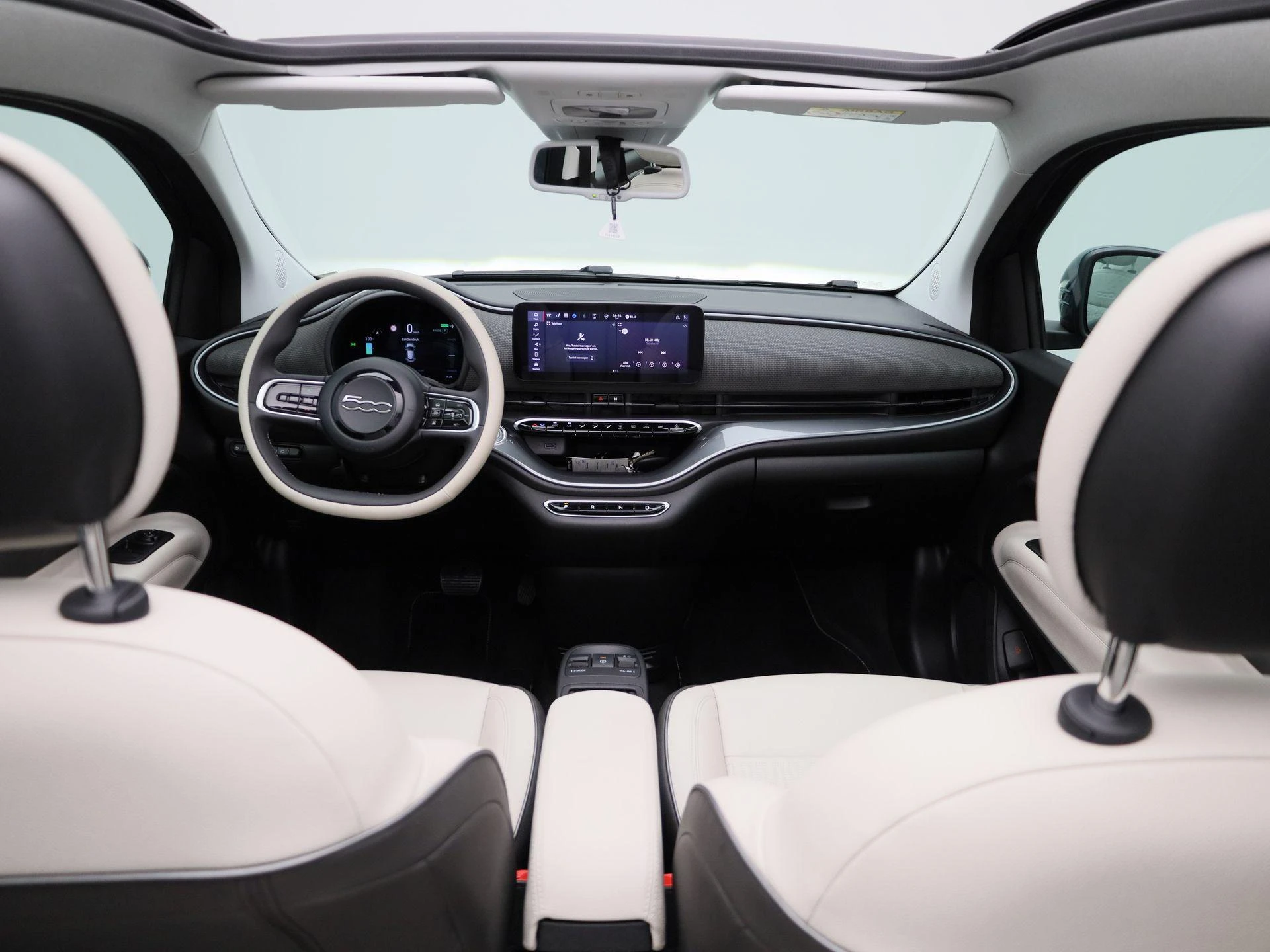 Fiat-500e-image-6