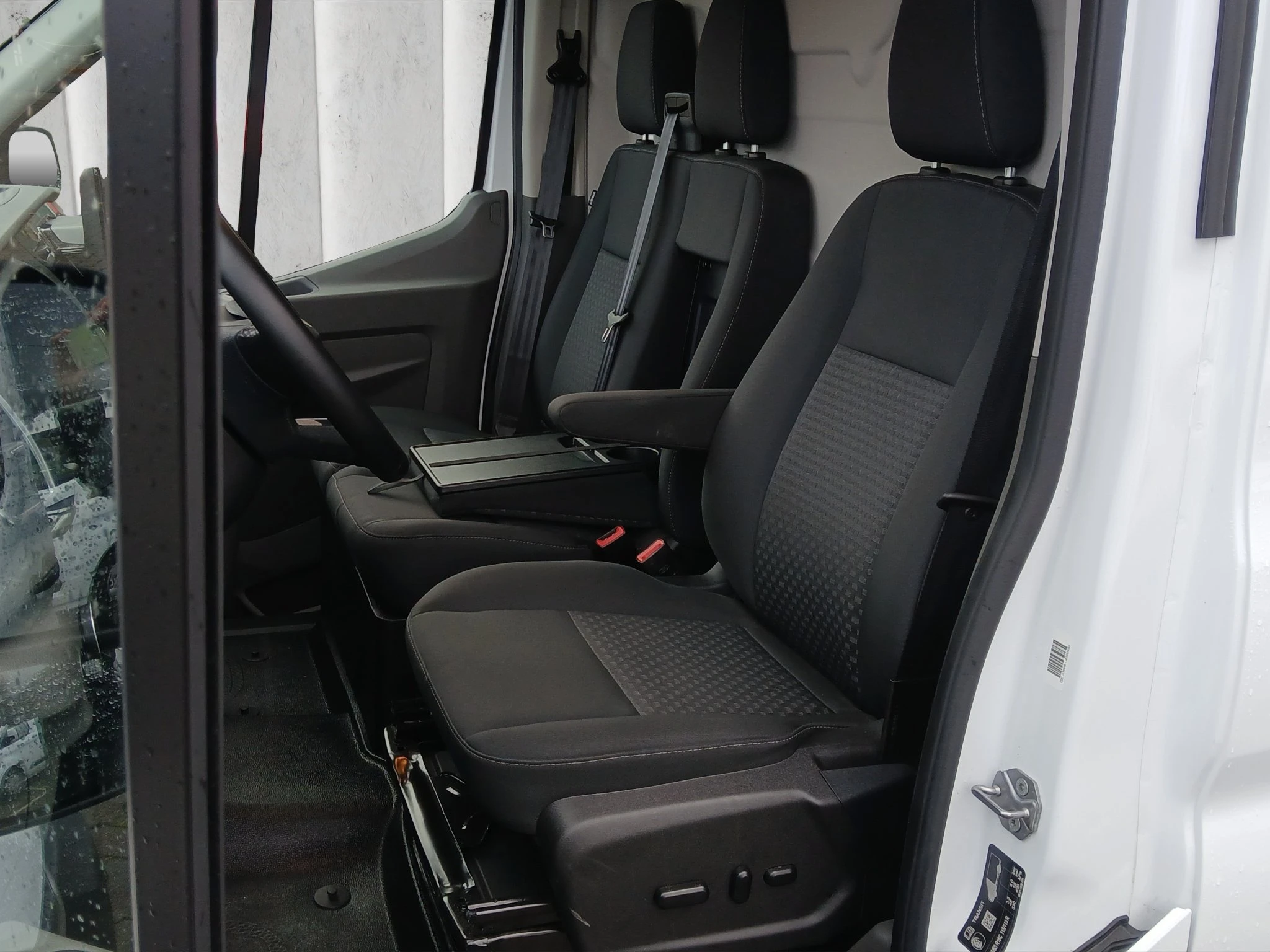 Ford-Transit-image-9
