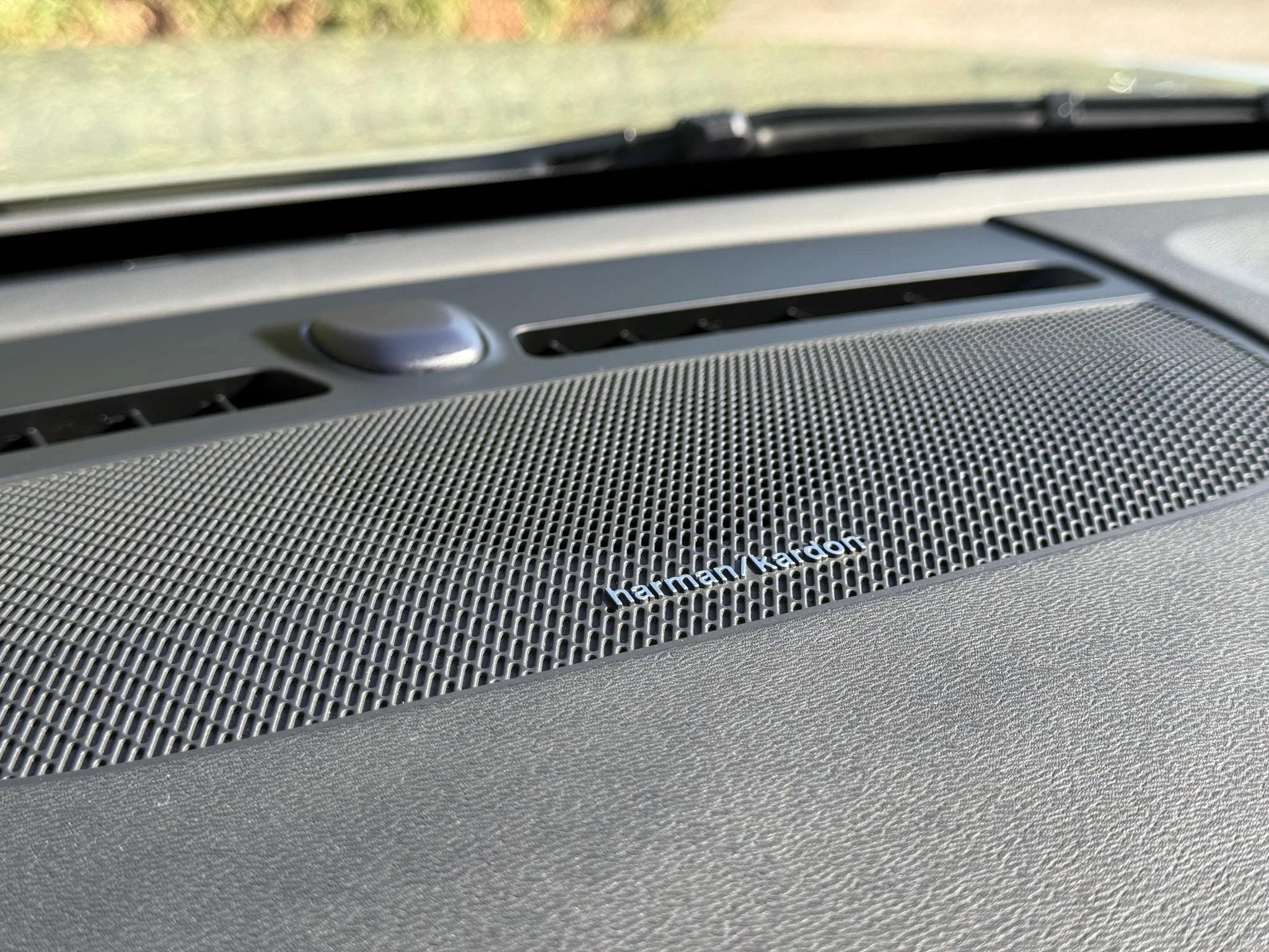 Volvo-C40-image-23