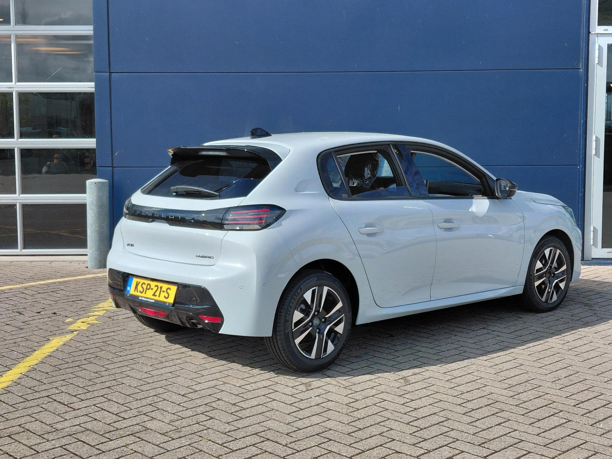 Peugeot-208-image-6