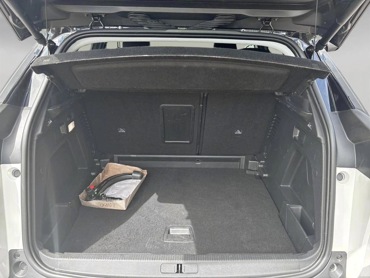 Peugeot 3008 1.5 BlueHDi 96kW S&S EAT8 Allure