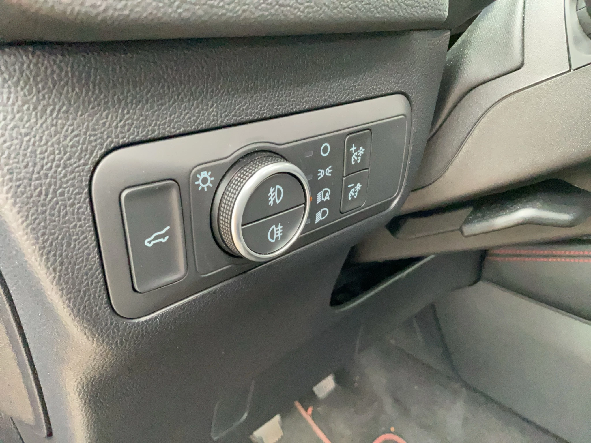 Ford Kuga ST-Line X*PANO*AHK*KAM*ACC*NAVI*SOUND-SYS.
