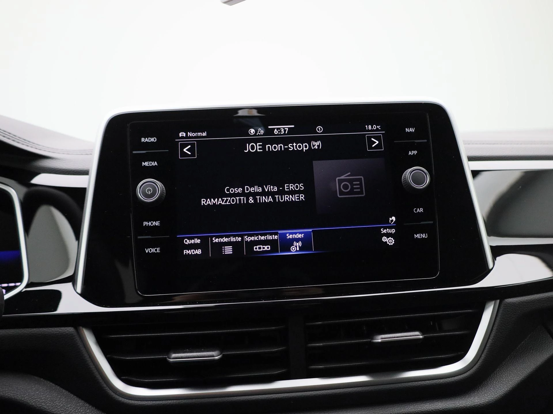 Volkswagen T-Roc 1.5 TSI R-Line 150 PK