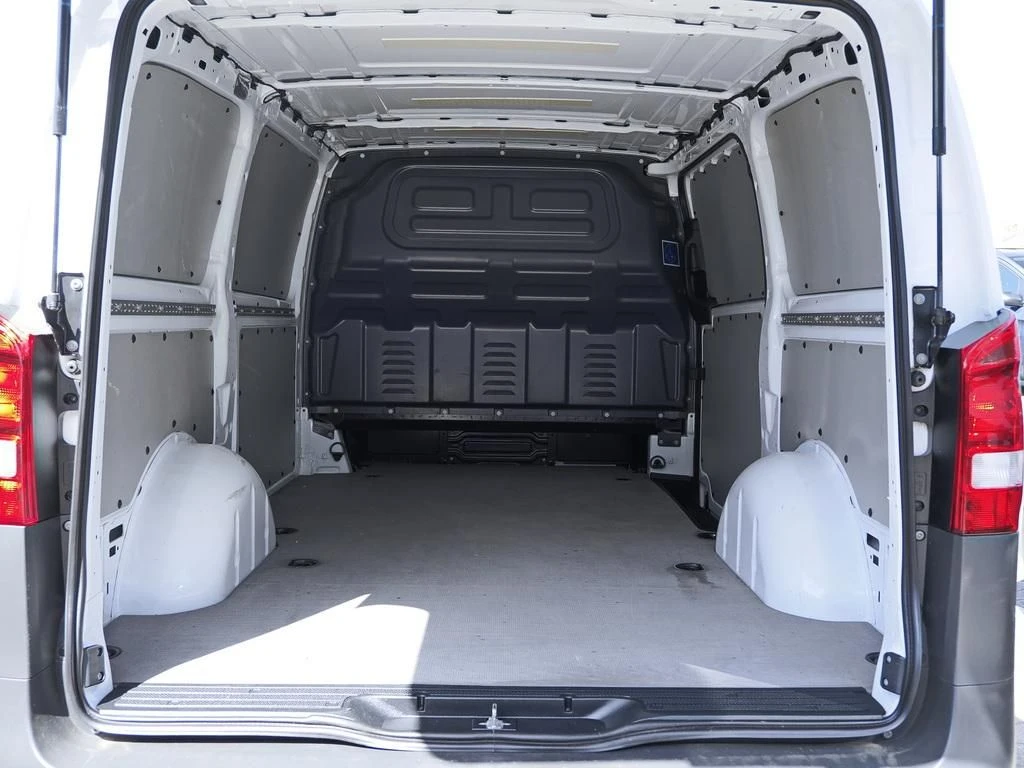 Mercedes-Benz-Vito 116-image-14
