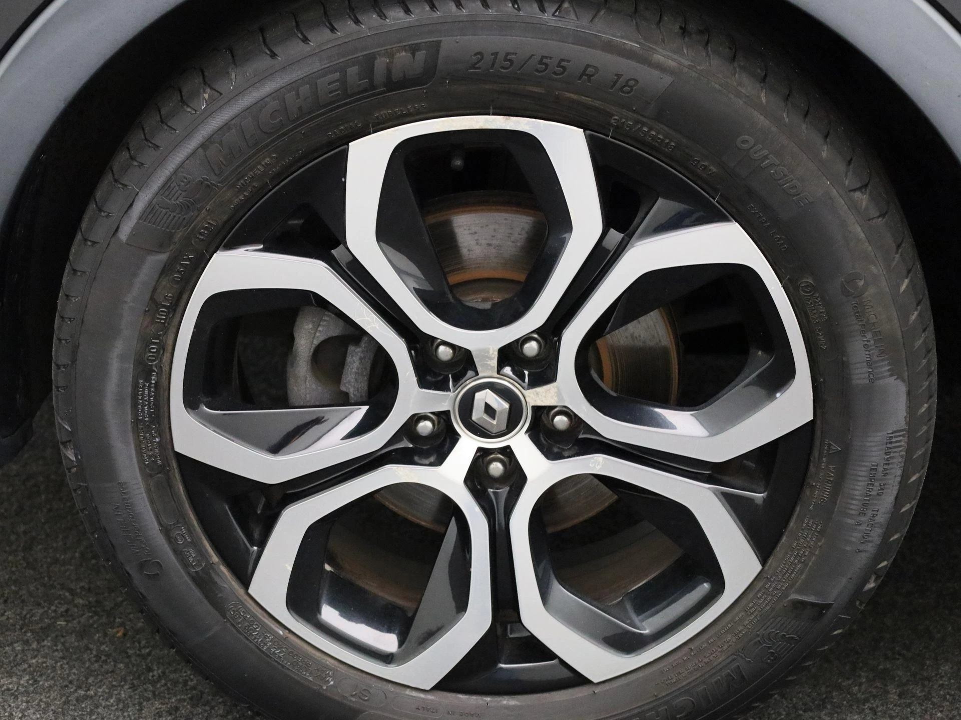 Renault-Arkana-image-11