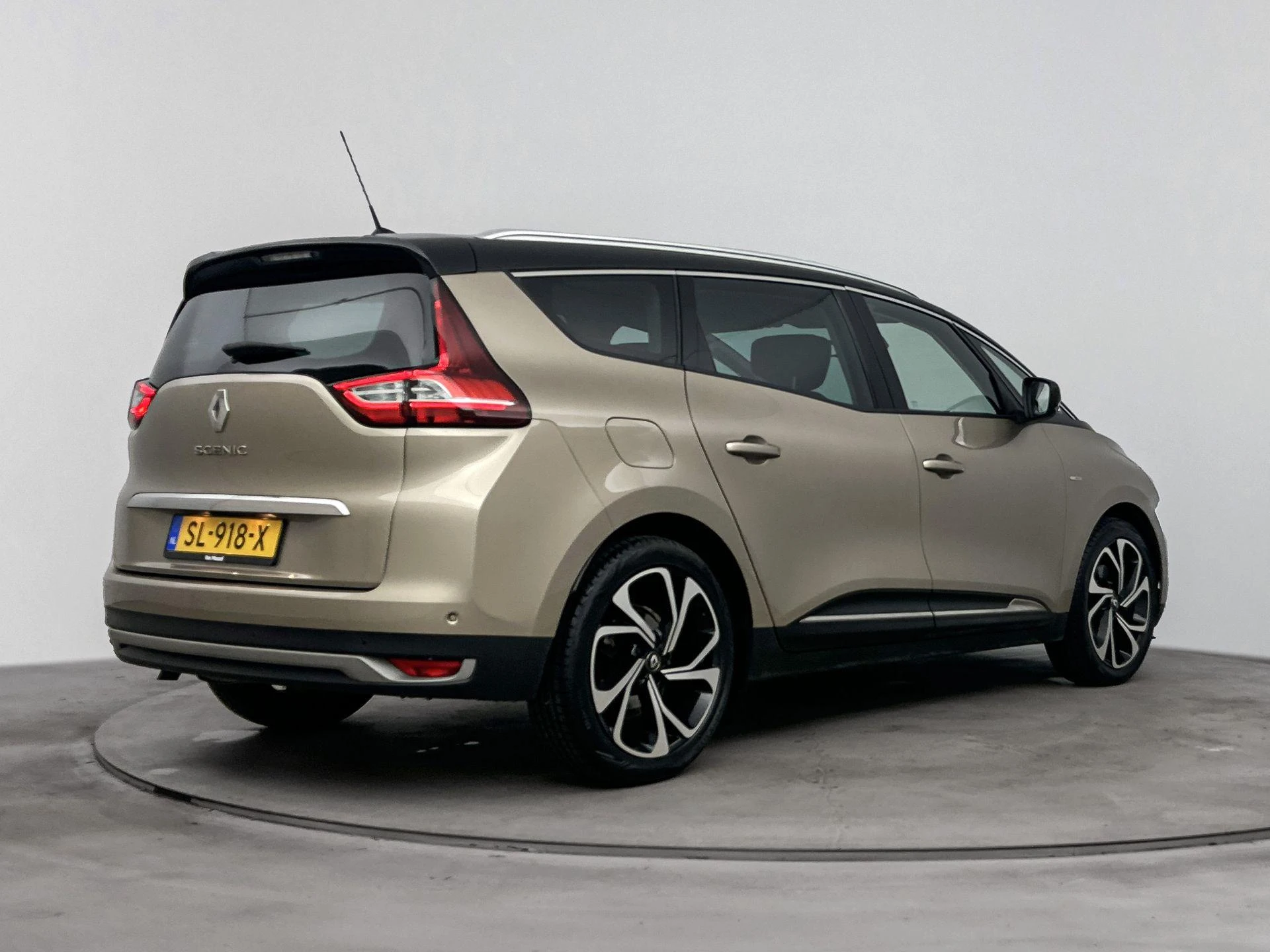 Renault Grand Scénic 1.3 TCe Bose 140Pk EDC