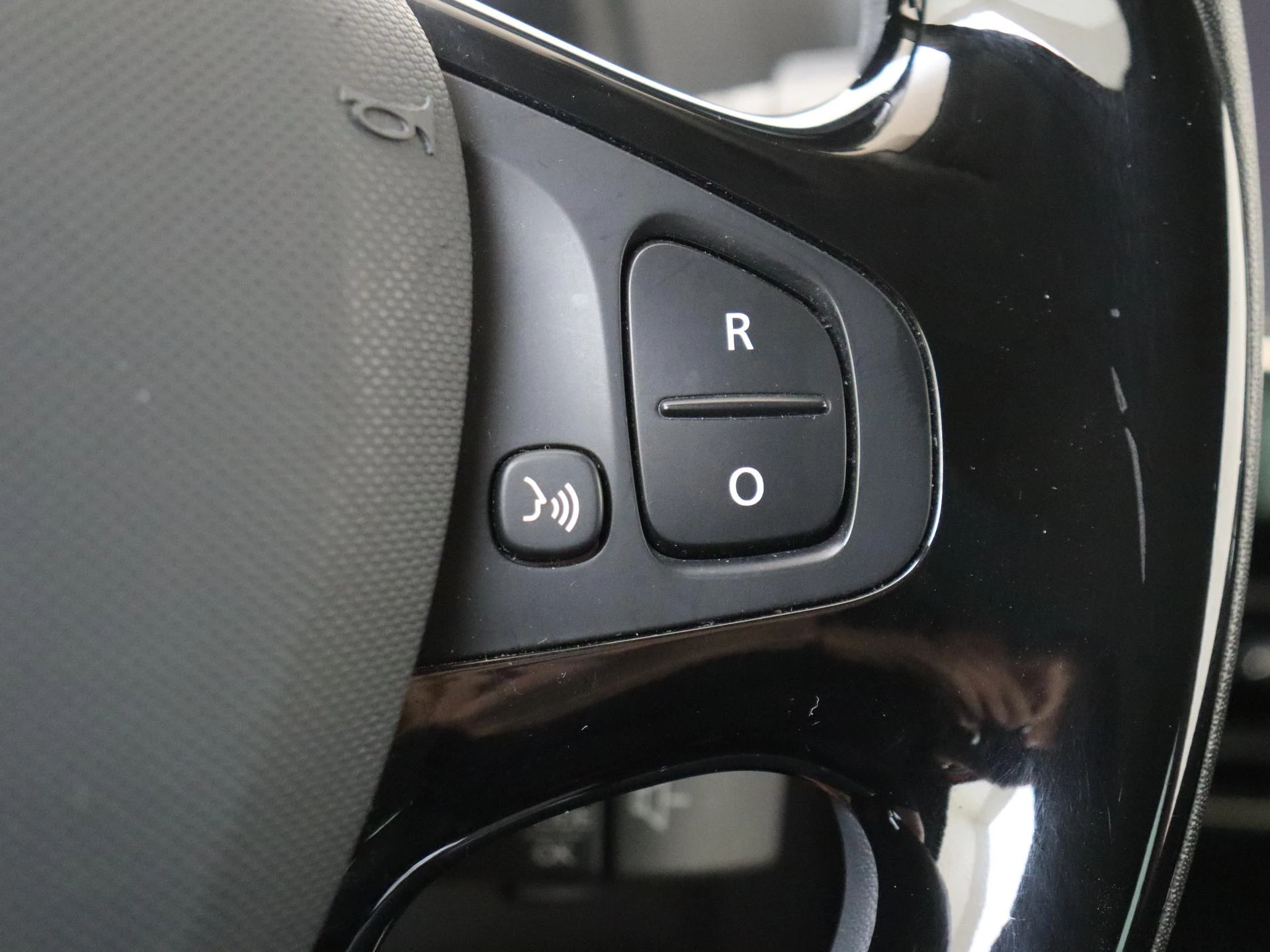 Renault-Clio-image-17
