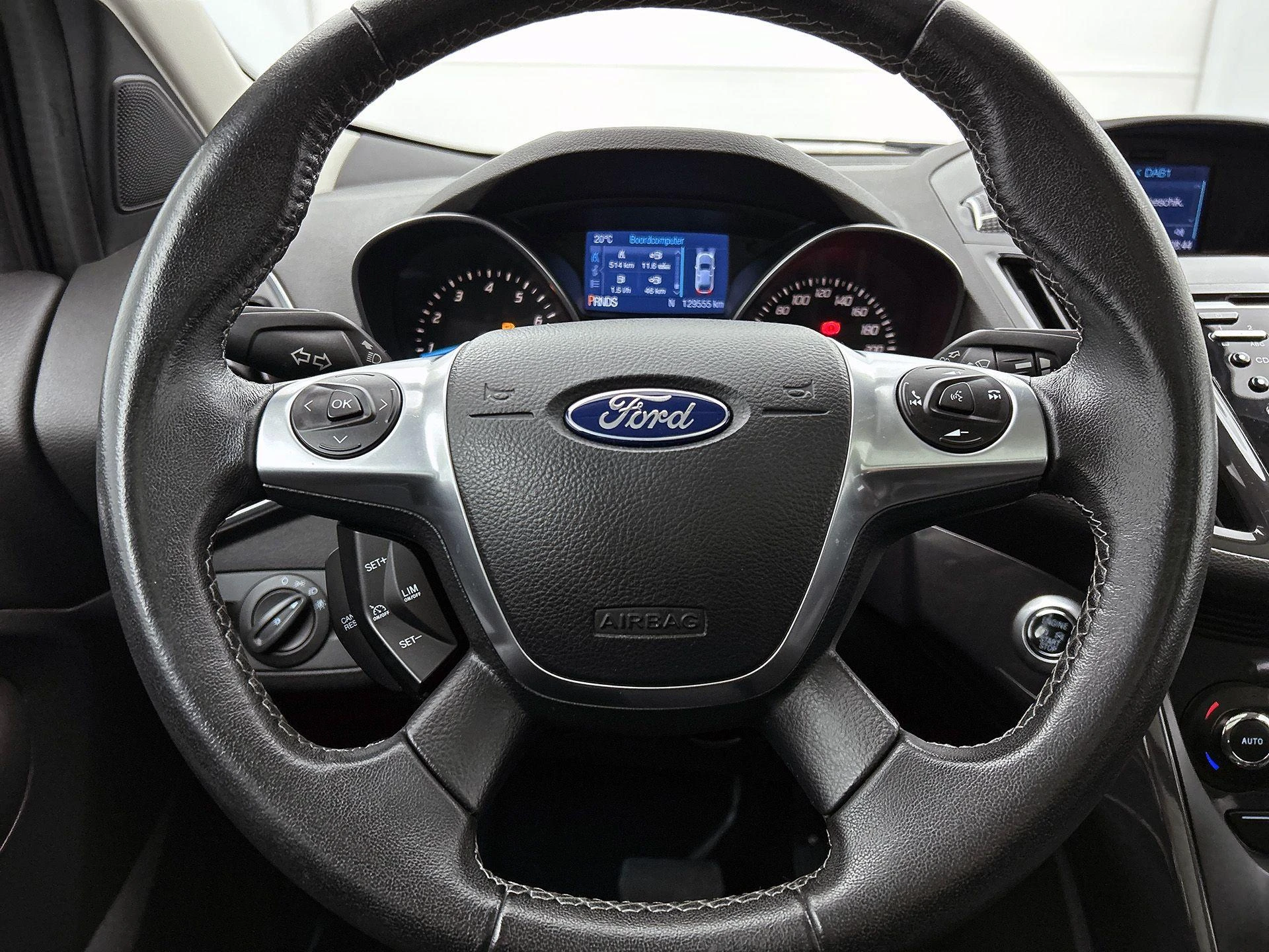 Ford-Kuga-image-33