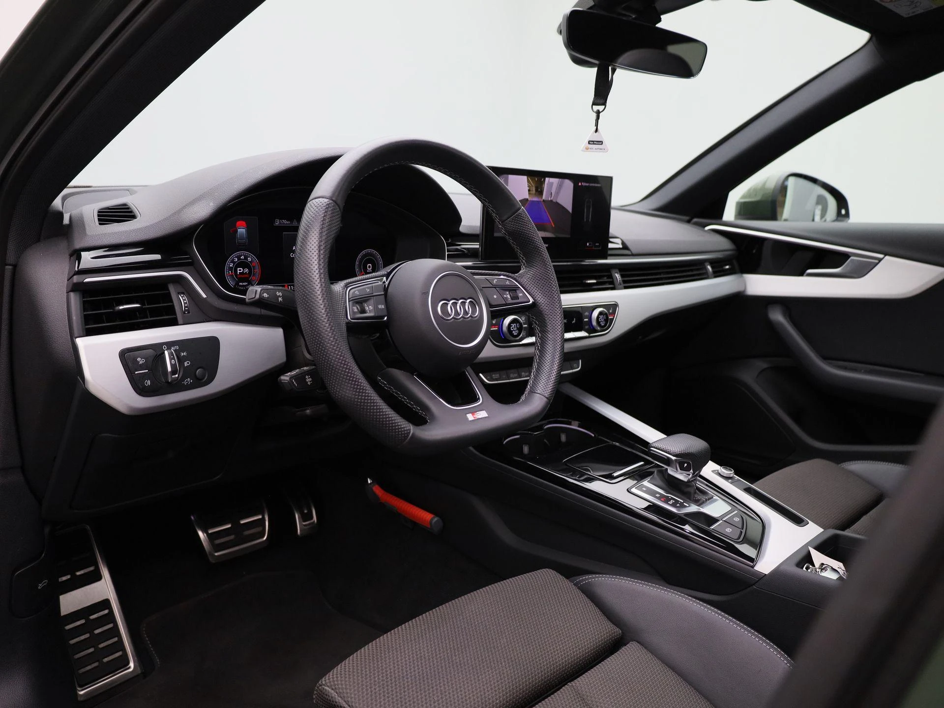 Audi-A4-image-39
