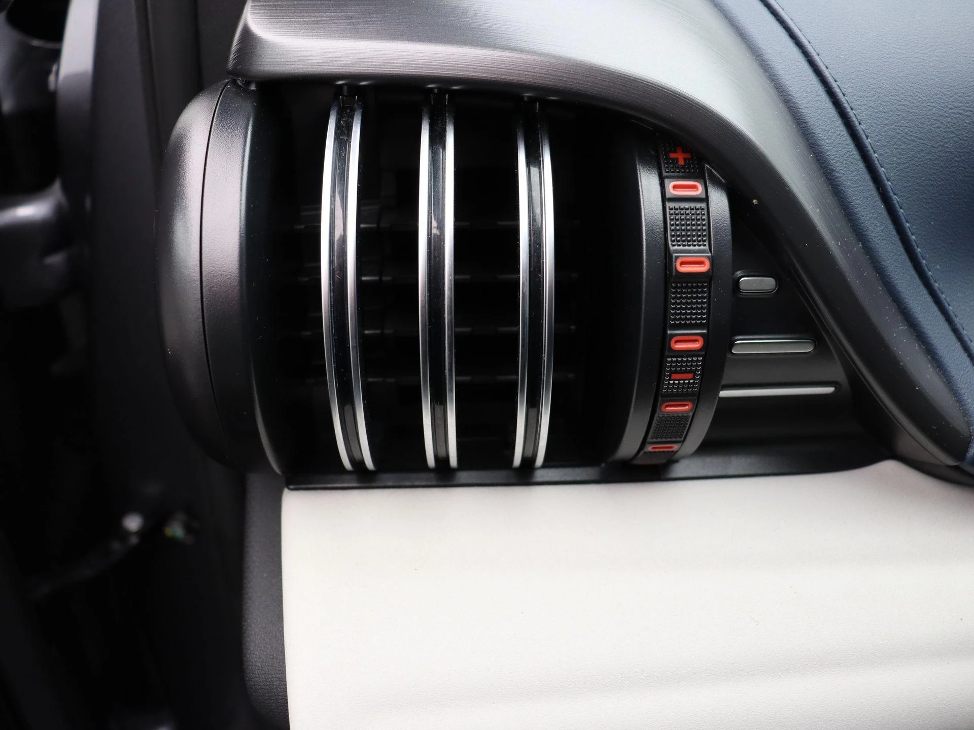 BYD-ATTO 3-image-26