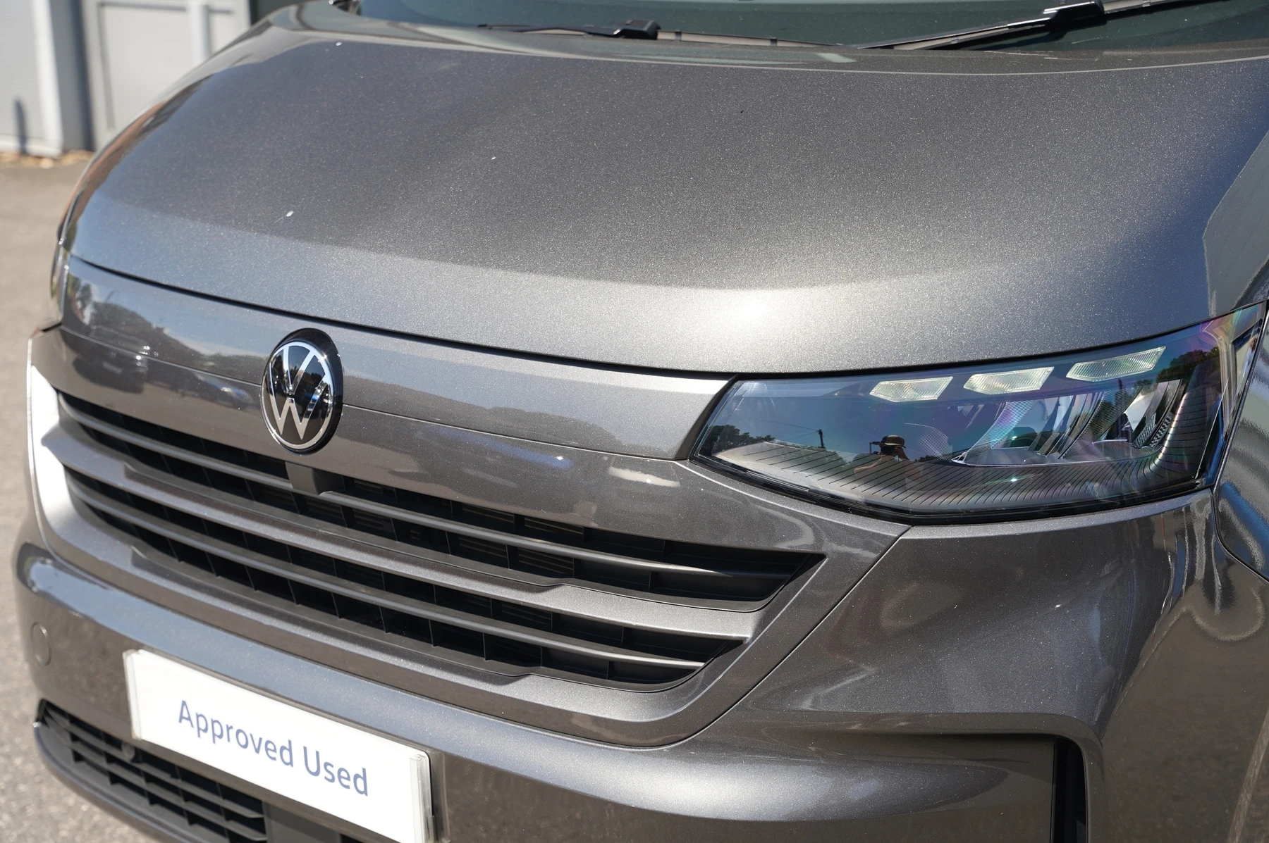 Volkswagen-Transporter-image-38