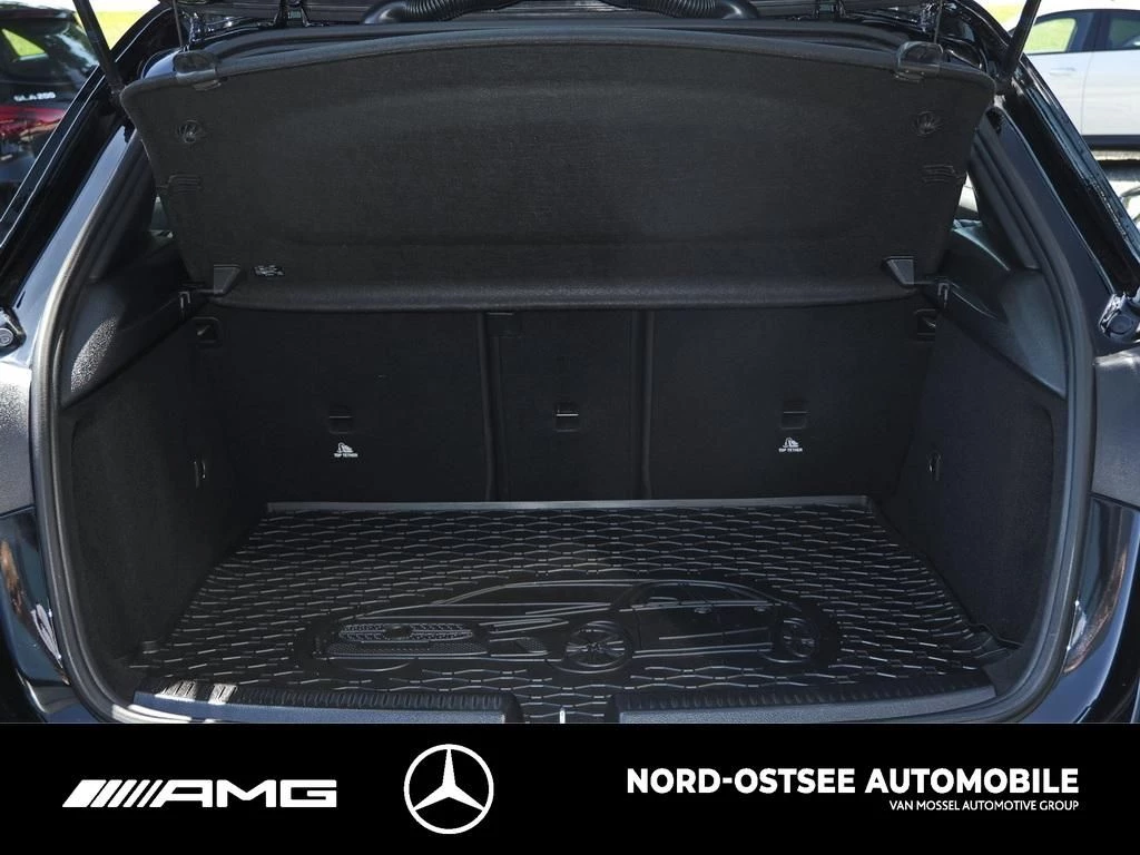 Mercedes-Benz A-Klasse 180 AMG PANO TEMPO MBUX AMG Line