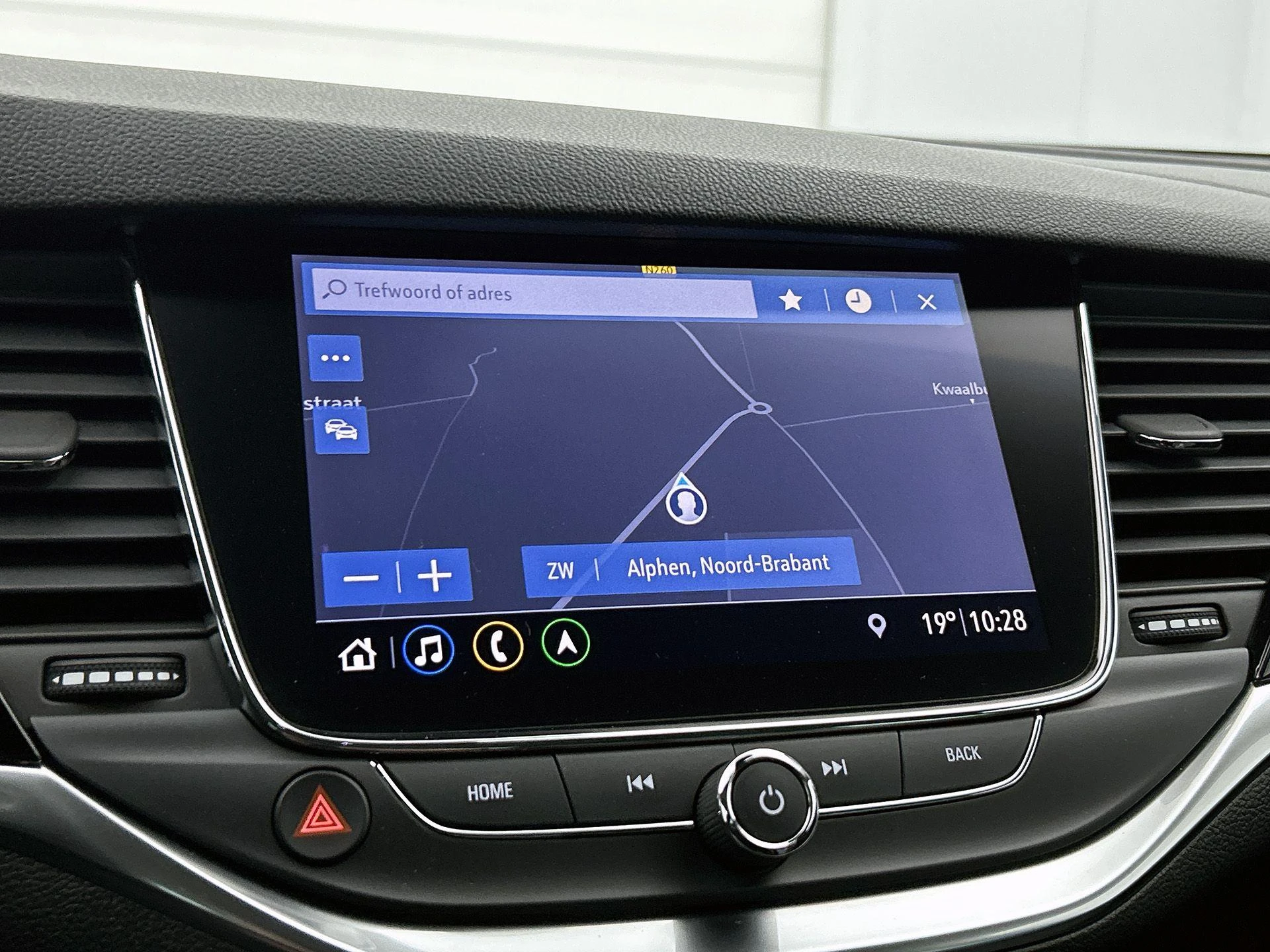 Opel-Astra-image-23