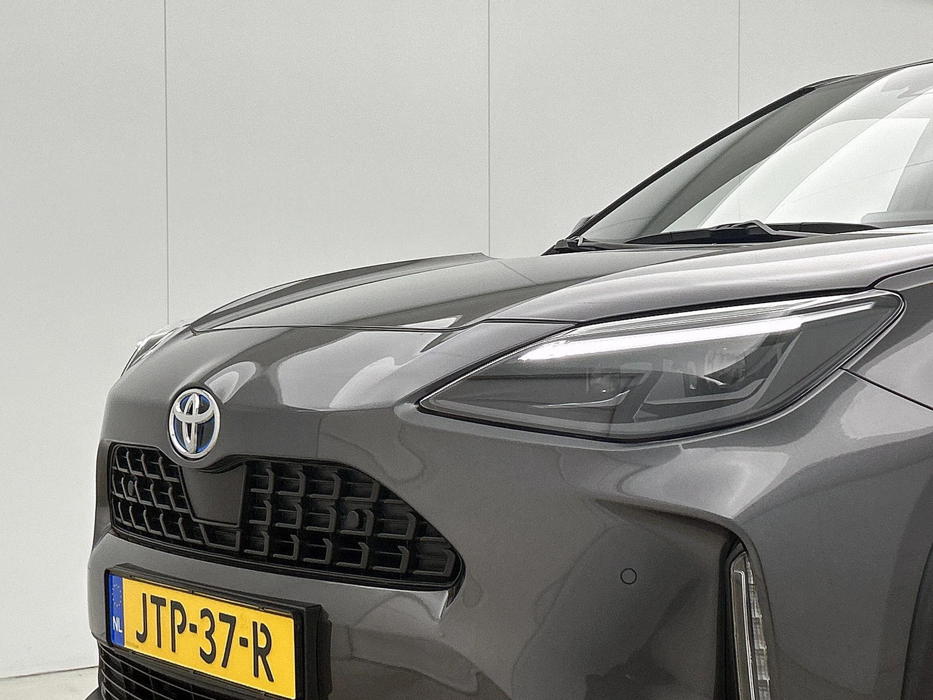 Toyota-Yaris Cross-image-39