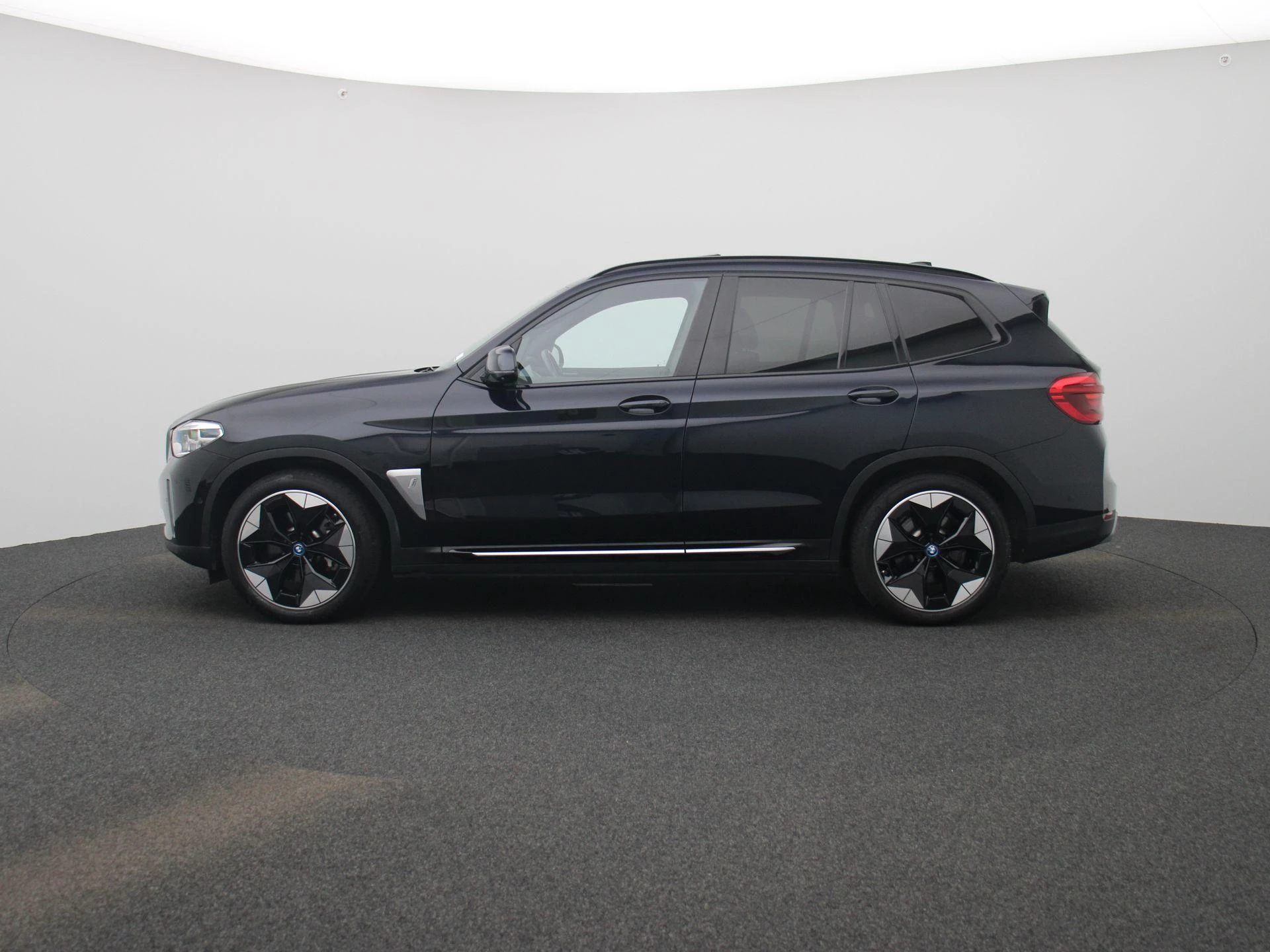 BMW iX3 Executive 80 kWh
