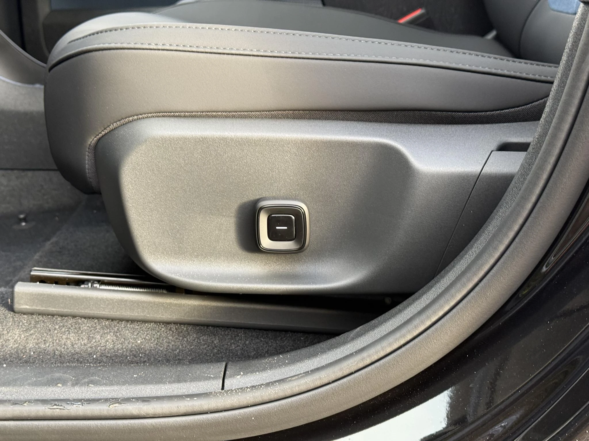 Volvo-EX30-image-15
