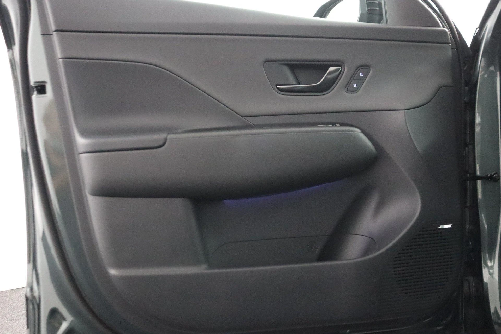 Hyundai-Kona-image-43