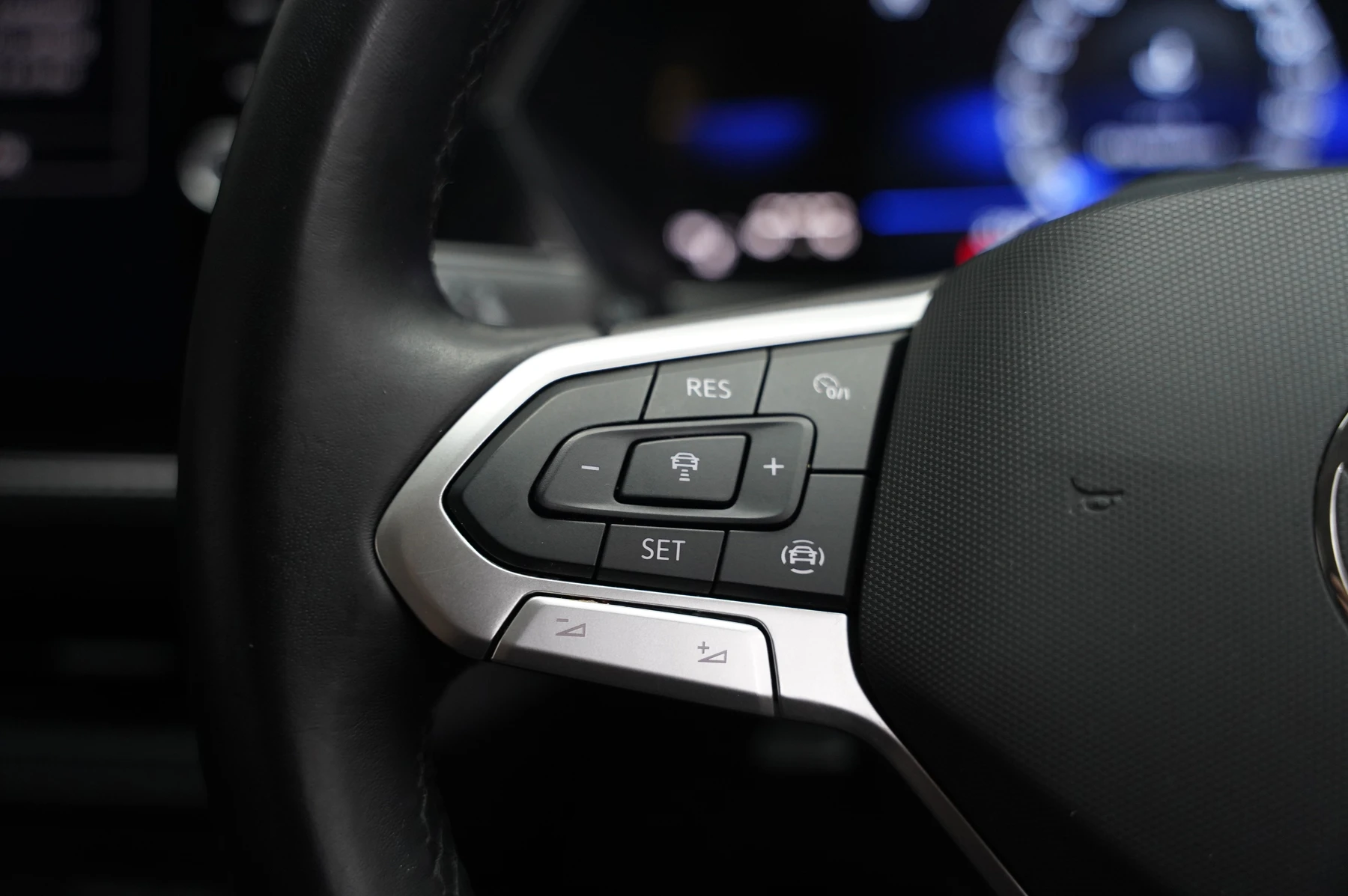 Volkswagen-T-Cross-image-16