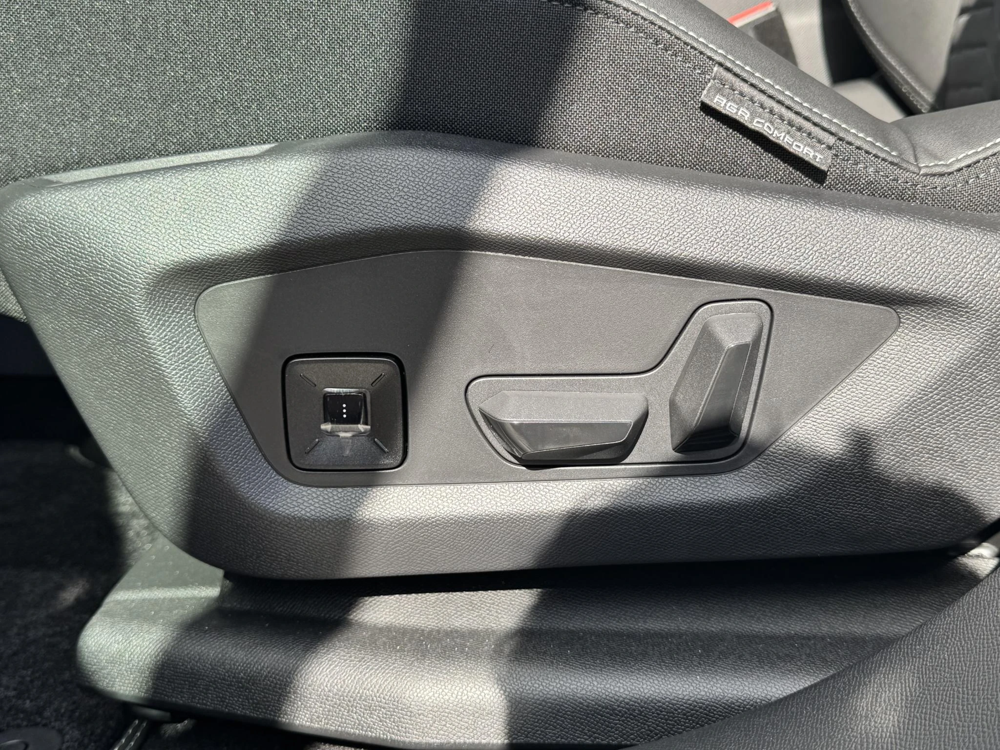 Peugeot-e-5008-image-13