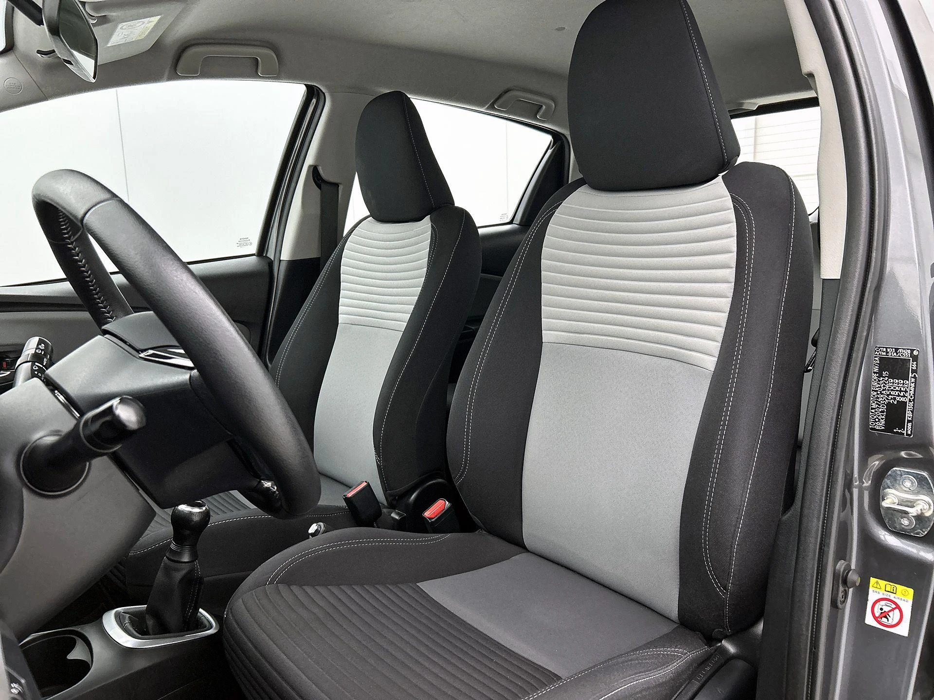 Toyota-Yaris-image-31