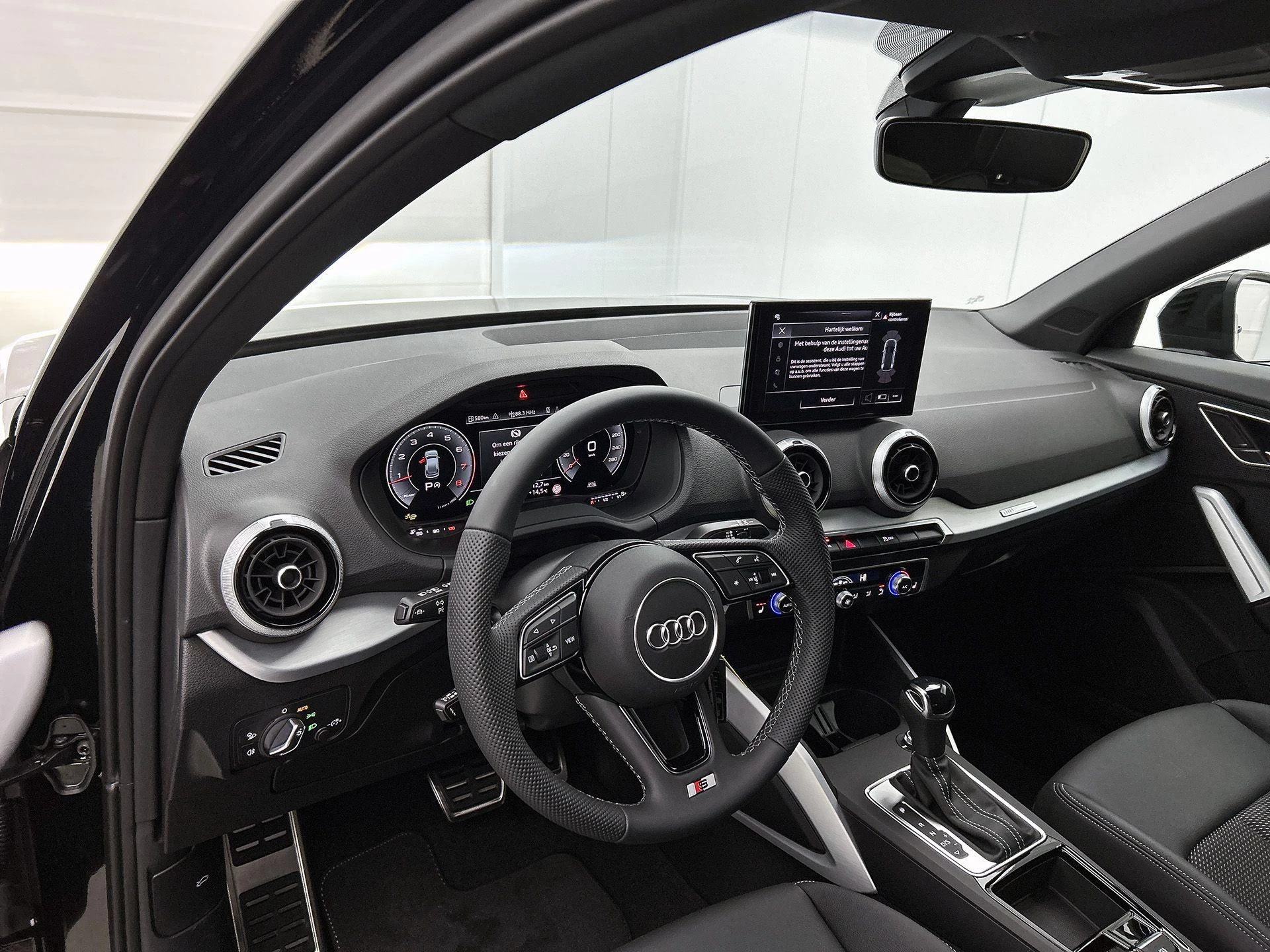Audi Q2 35 TFSI S Edition