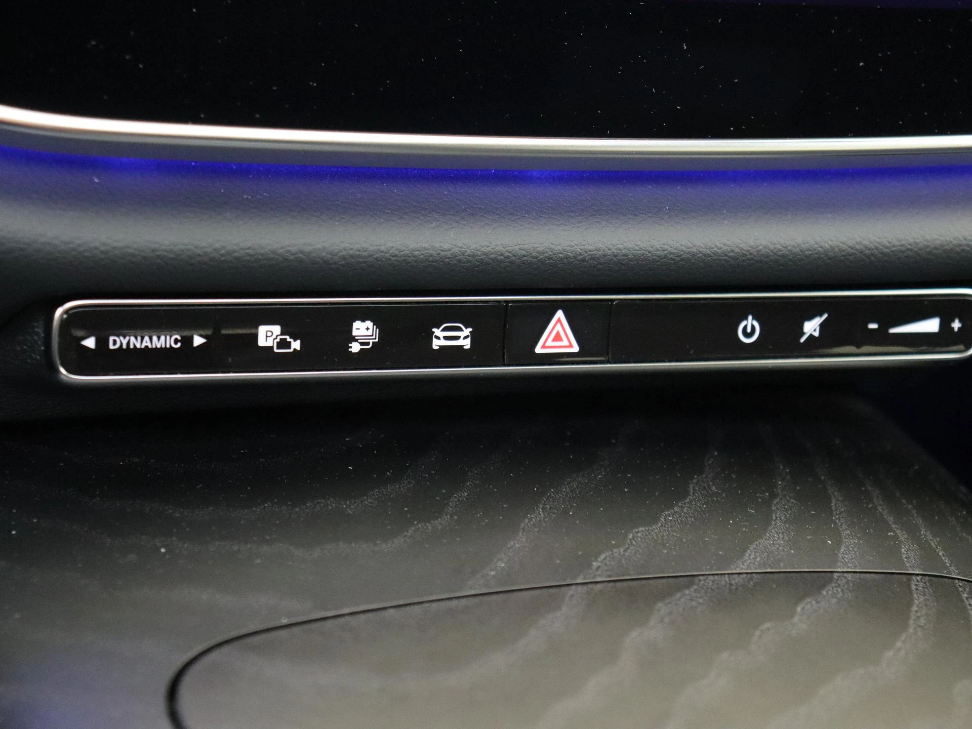Mercedes-Benz-E-Klasse-image-20