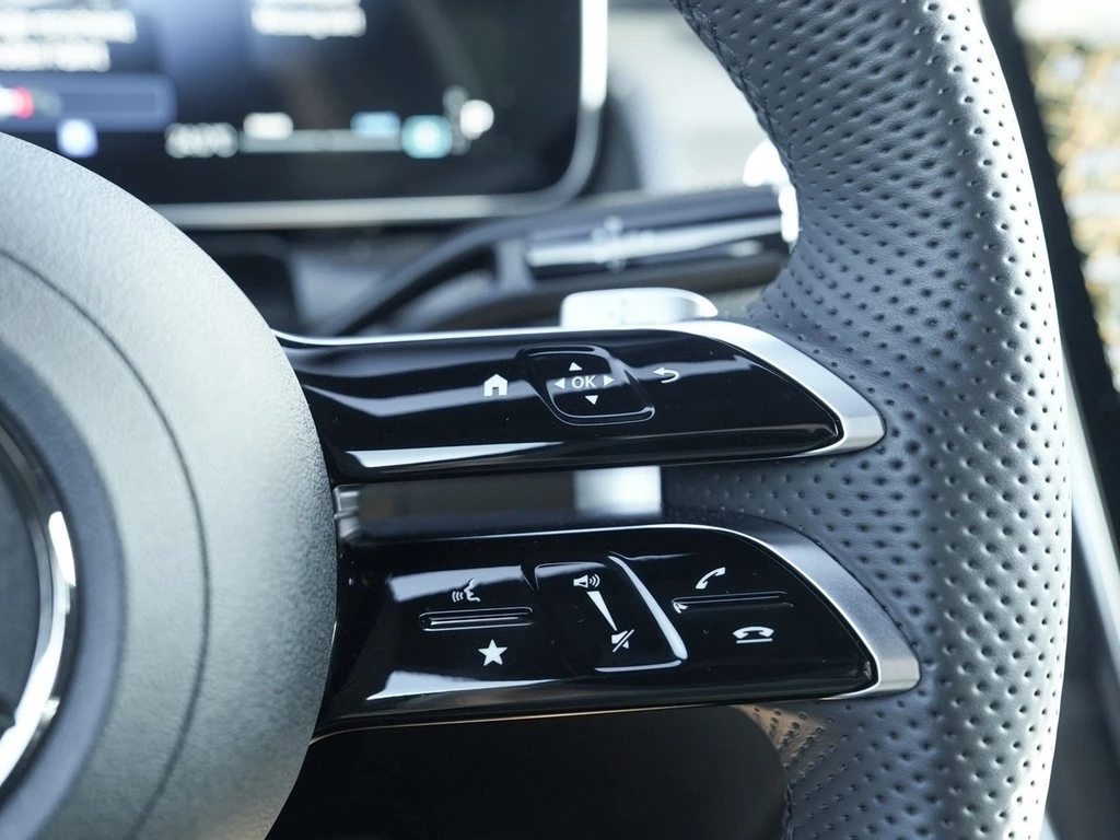 Mercedes-Benz-GLC-image-13