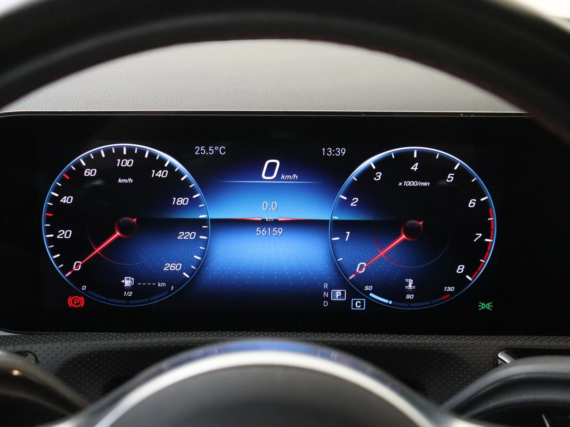 Mercedes-Benz-CLA-image-9