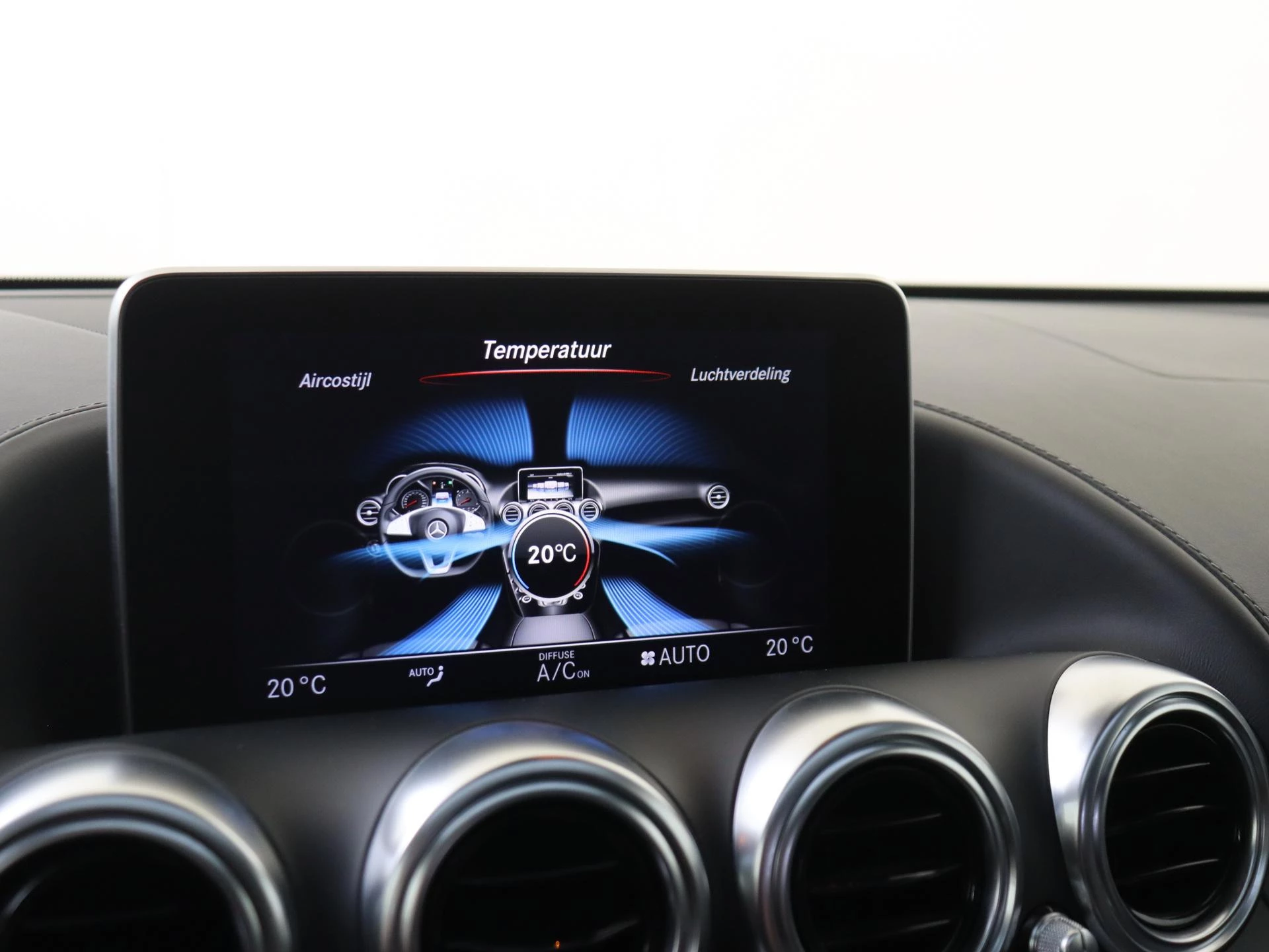 Mercedes-AMG-GT-image-23