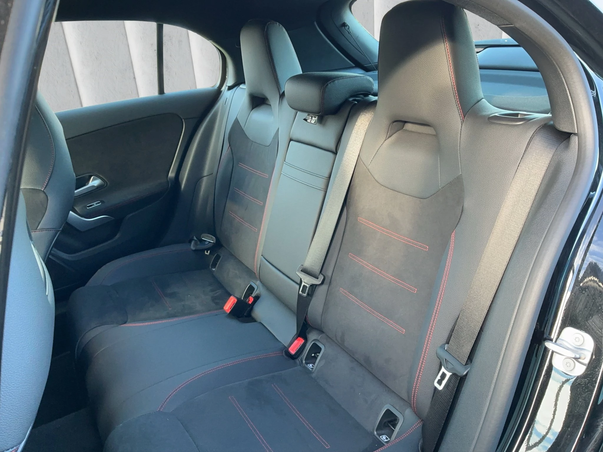 Mercedes-Benz-A-Klasse-image-10