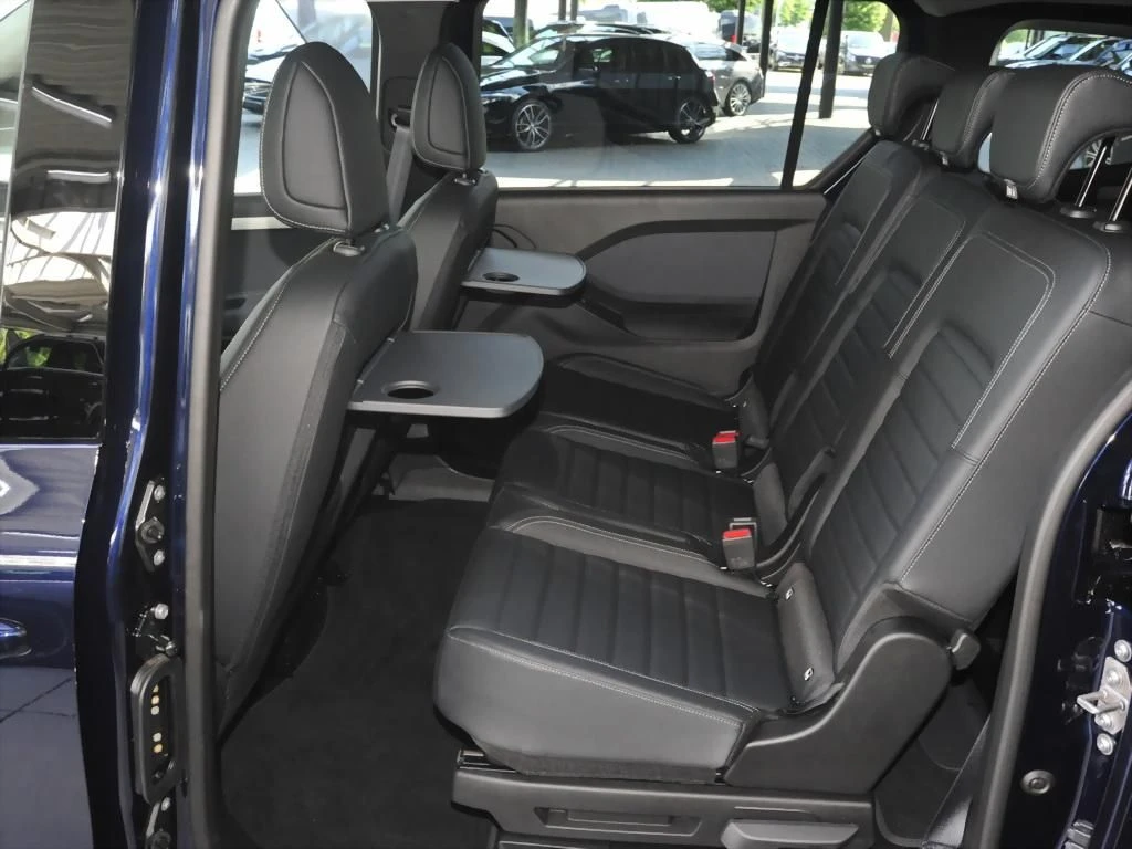 Mercedes-Benz-T-Klasse 180-image-9