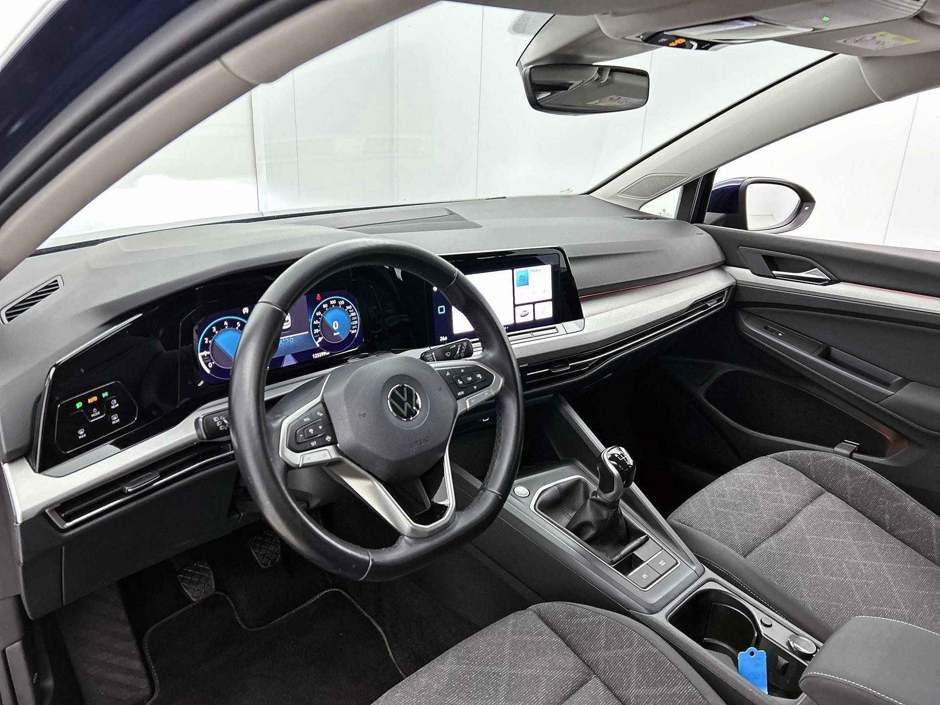 Volkswagen-Golf-image-19