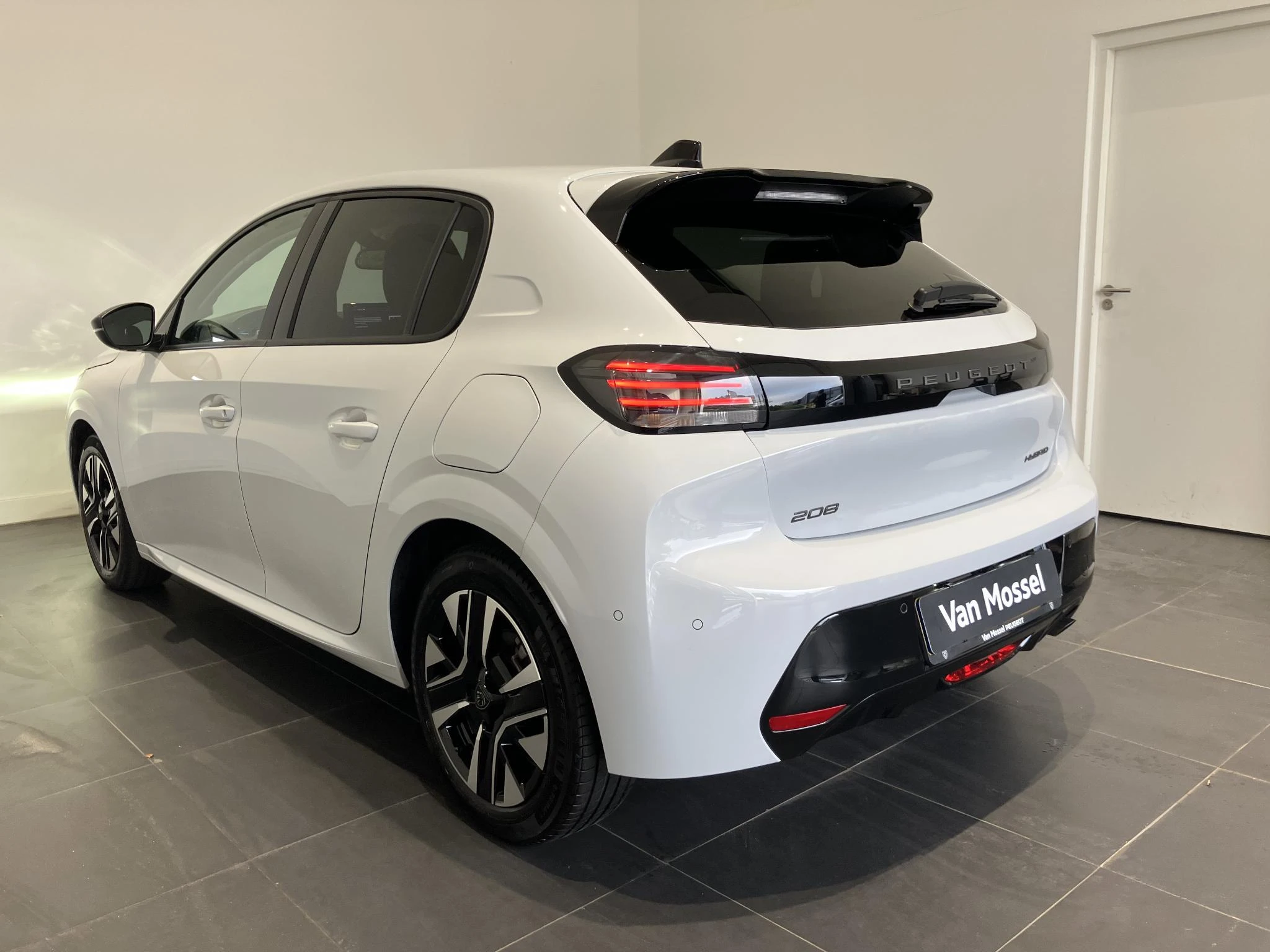 Peugeot-208-image-8