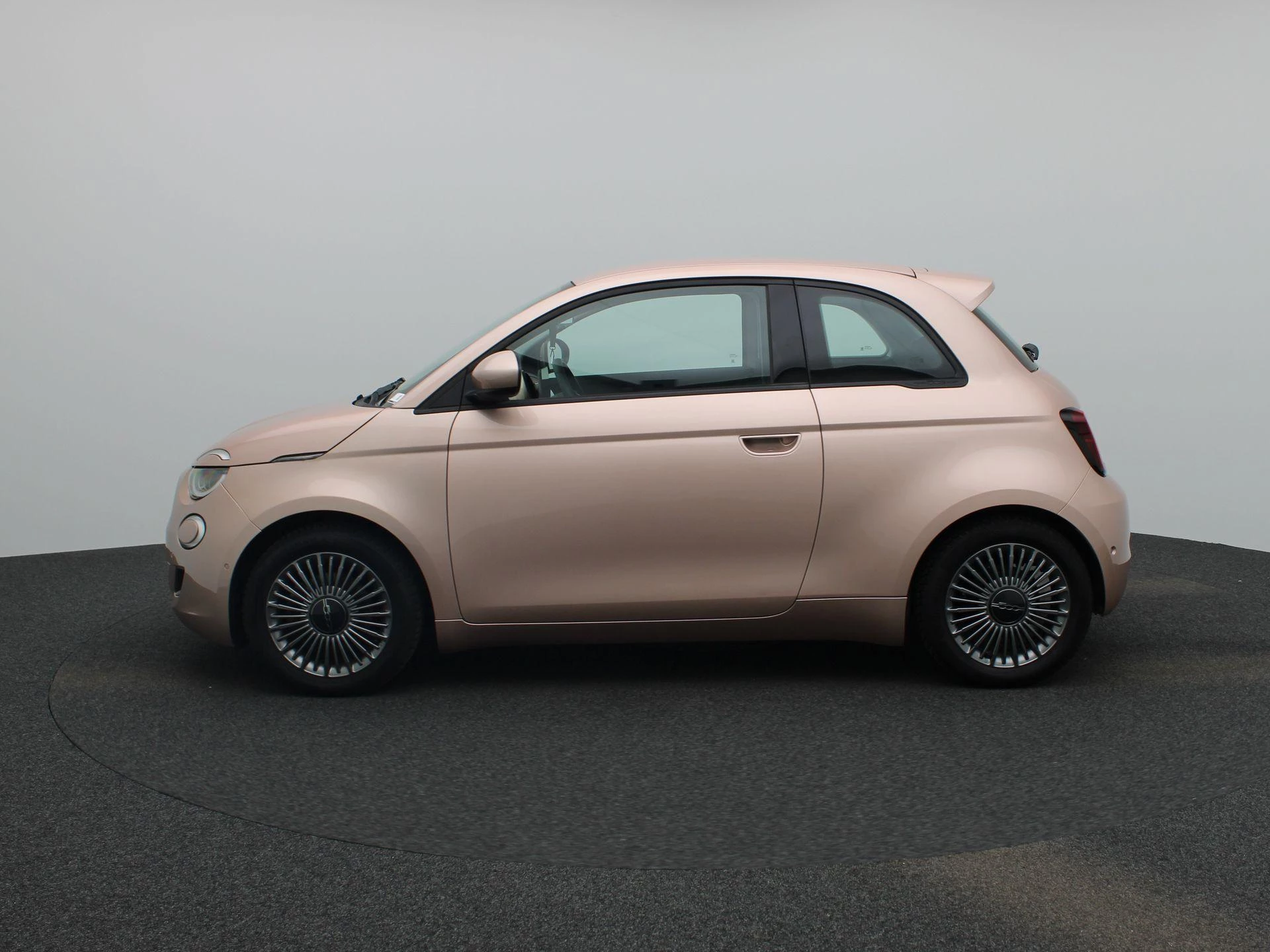 Fiat-500e-image-3