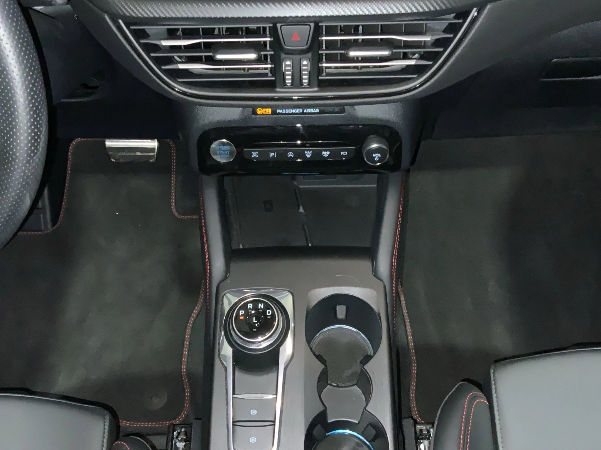 Ford Kuga ST-Line X Aut.*360GRAD*LED-MATRIX*NAVI*GRA*WINTER-PKT.