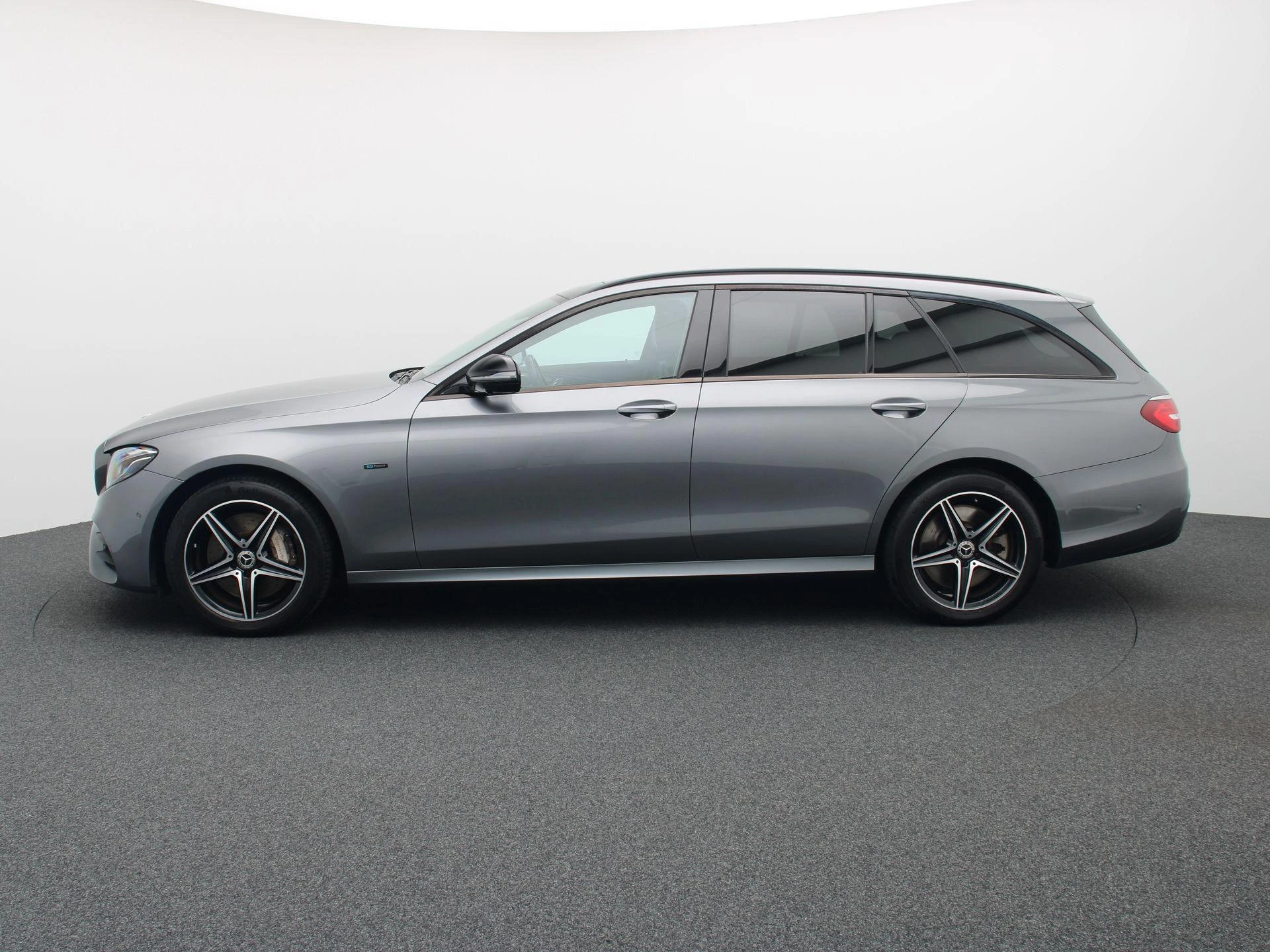 Mercedes-Benz-Classe E-image-3