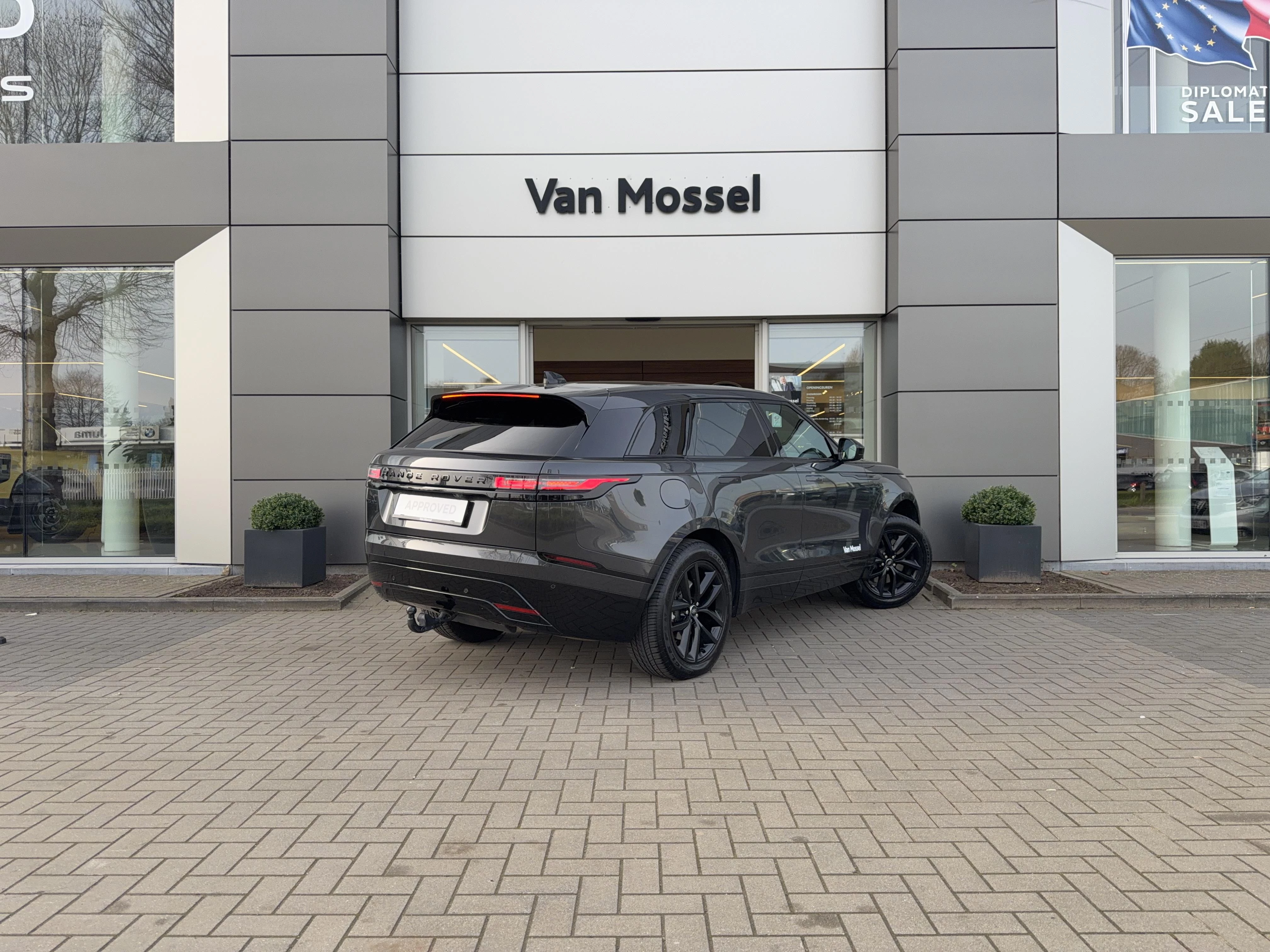 Land Rover Range Rover Velar P400e Dynamic SE AWD