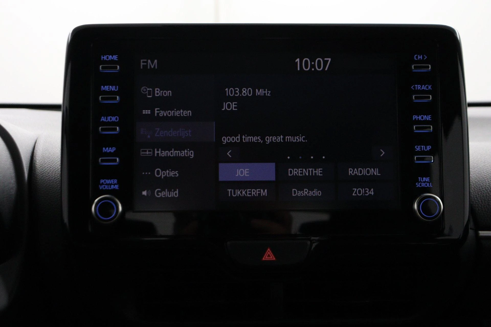 Mazda-2 Hybrid-image-39