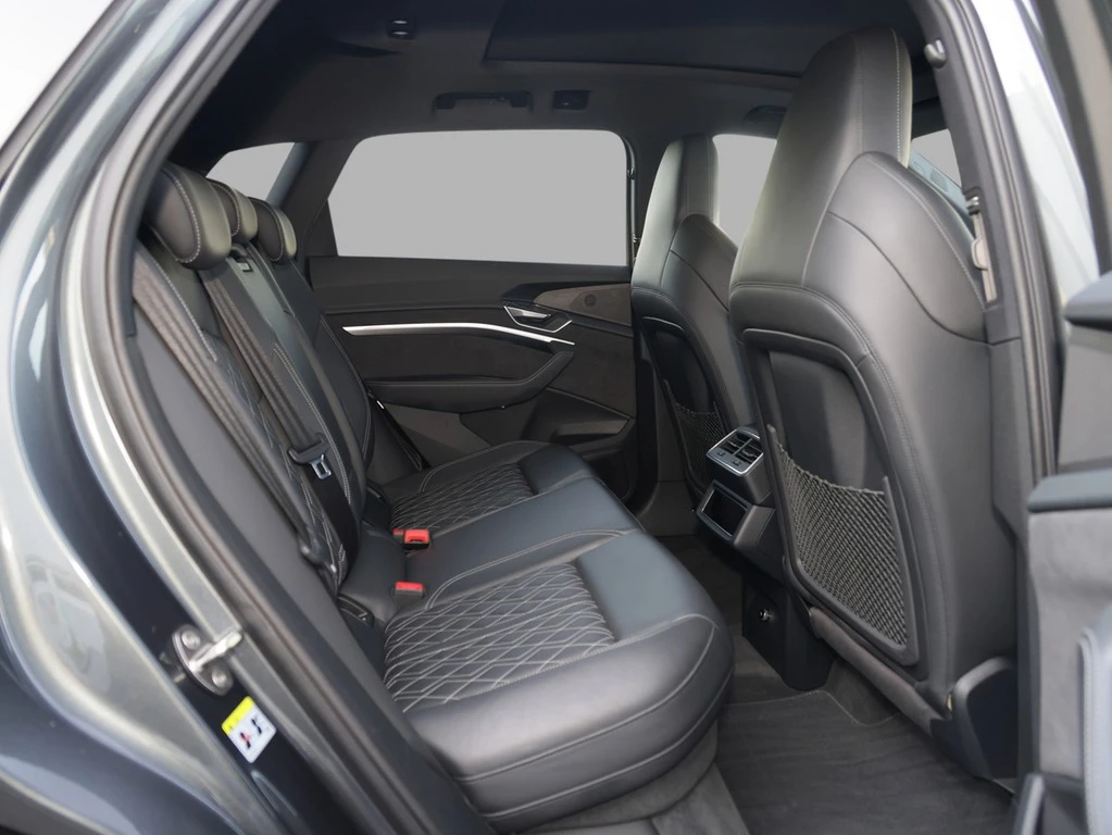 Audi-e-tron-image-12