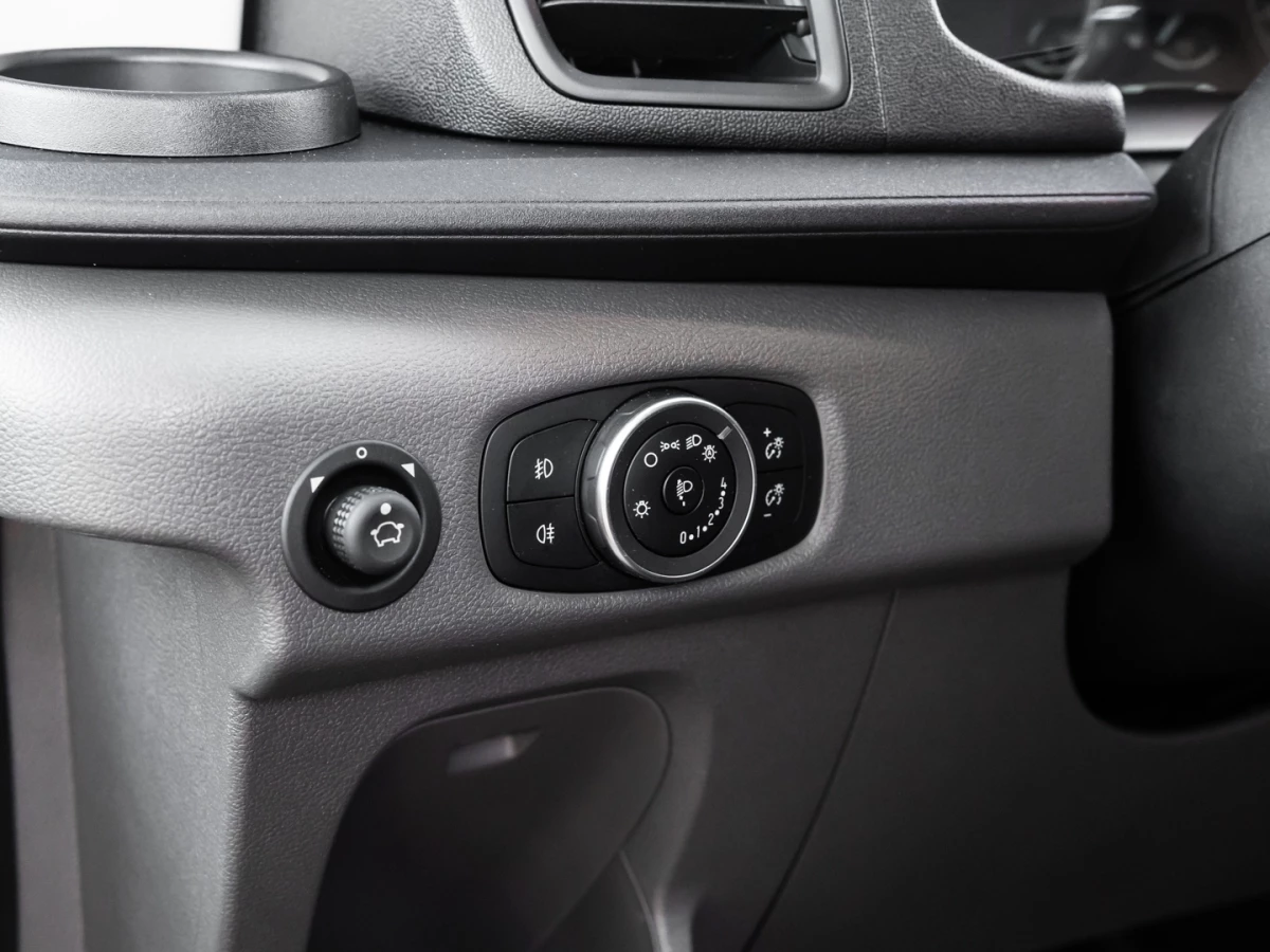 Ford-Transit-image-14