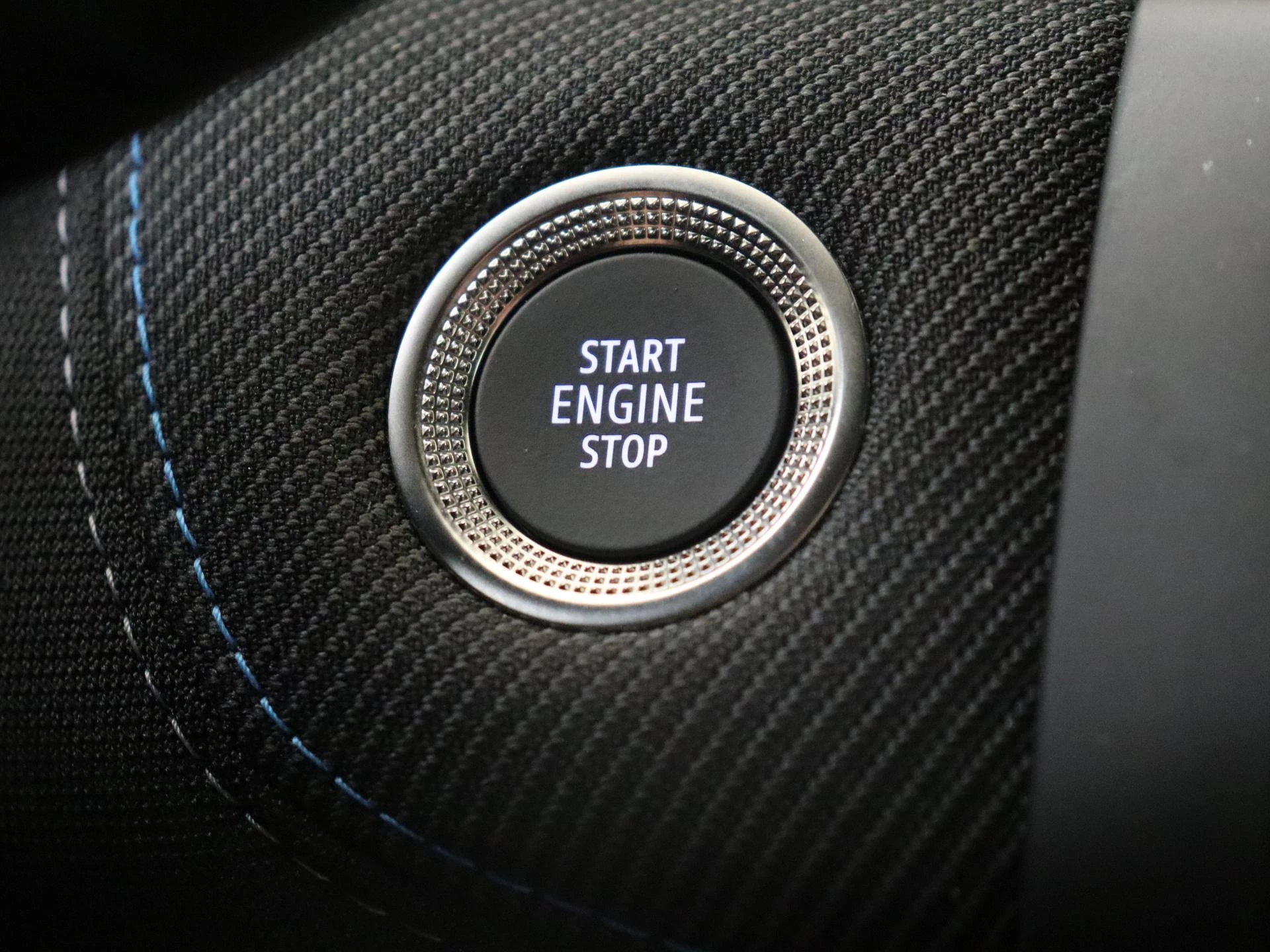 Renault-Captur-image-19
