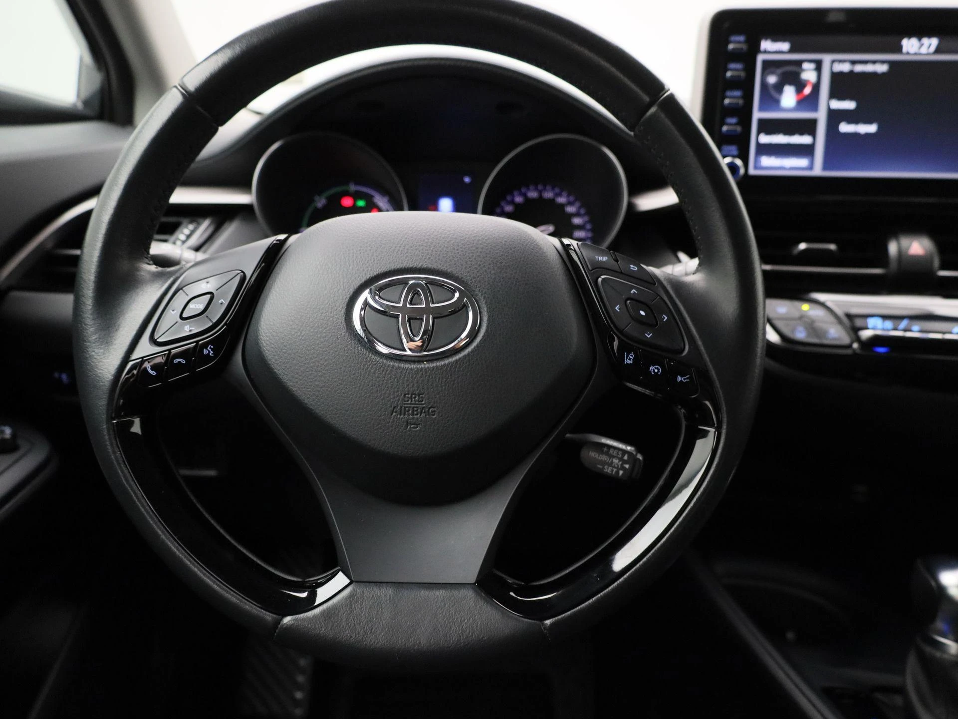 Toyota-C-HR-image-6