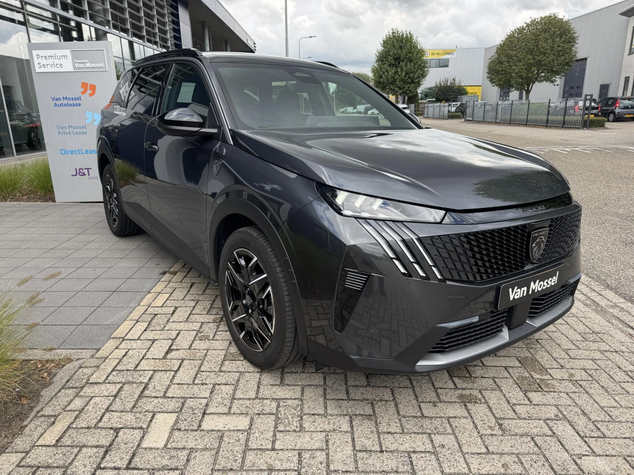Peugeot-5008-image-5